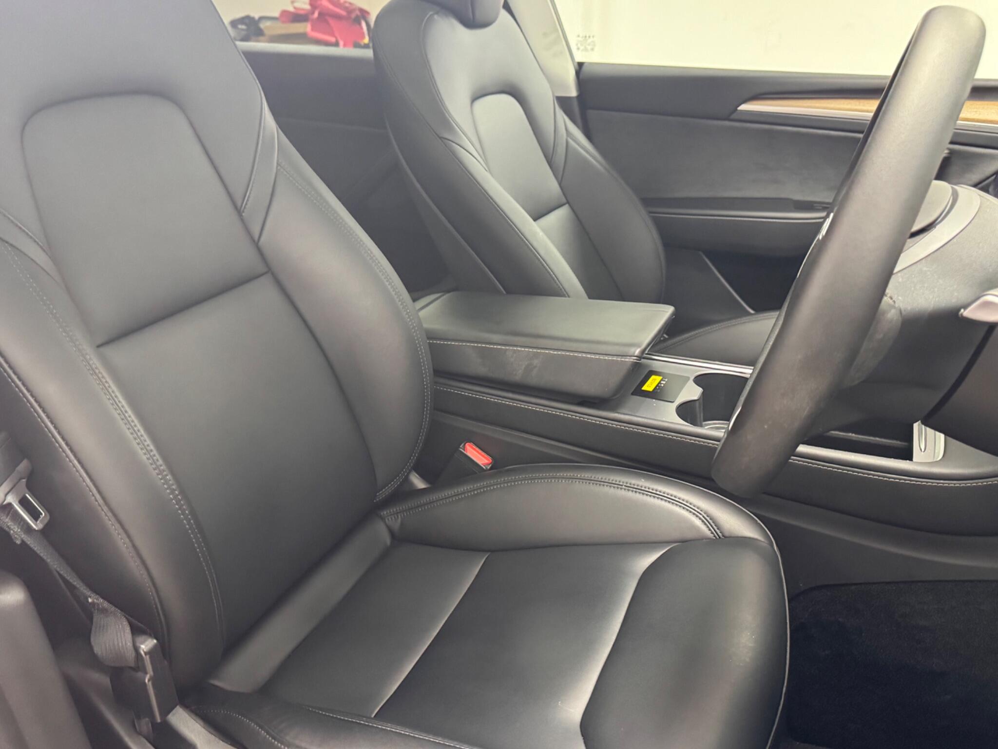 Tesla Model Y view 8