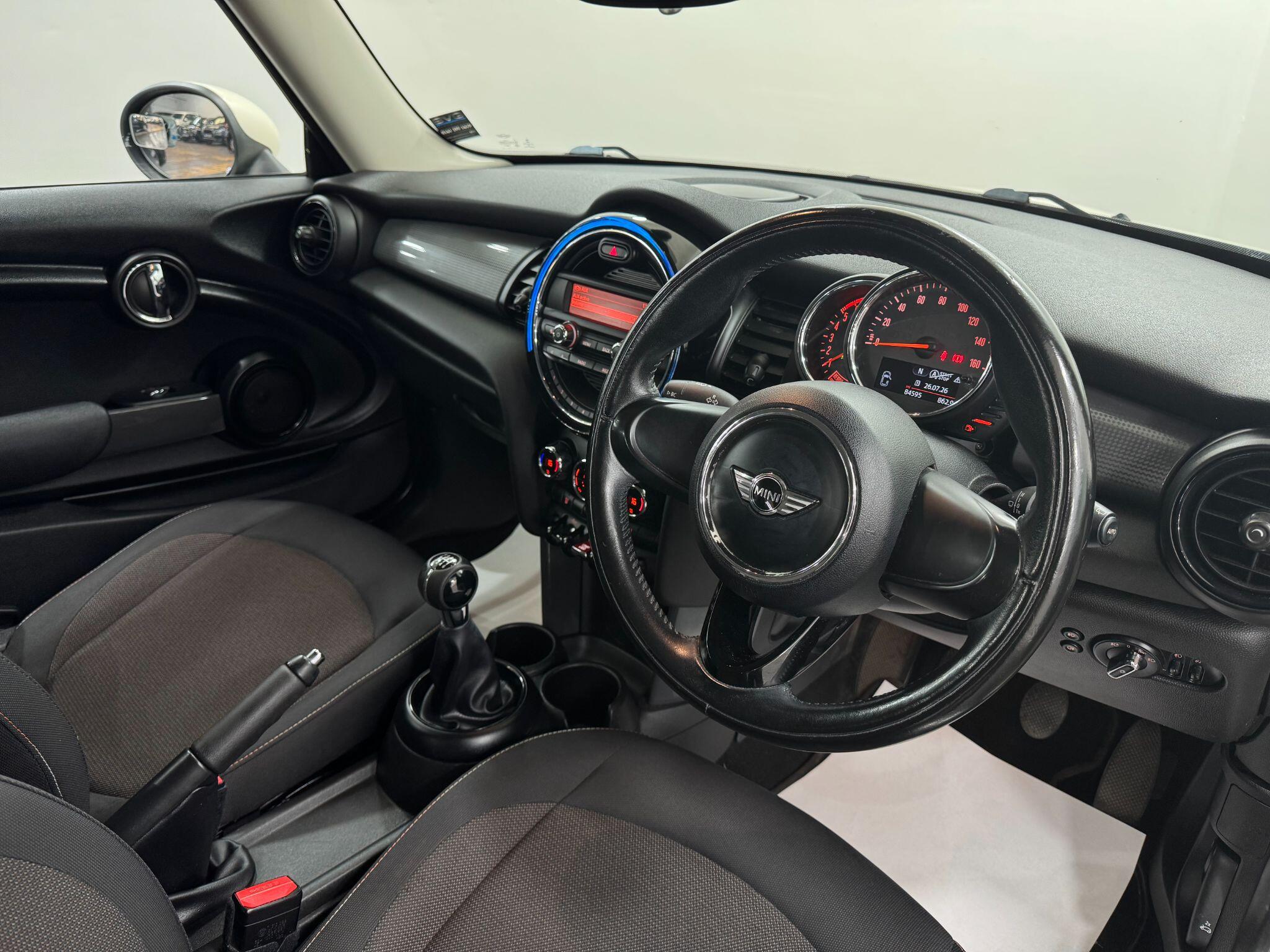 Mini Hatch view 23