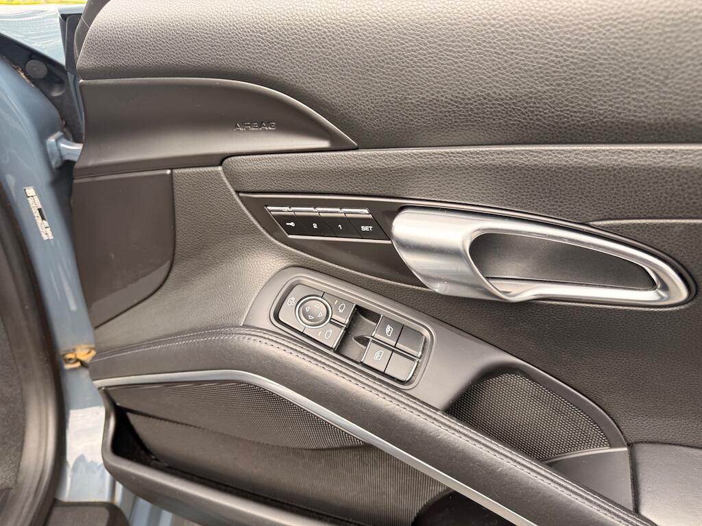 Porsche Boxster view 38
