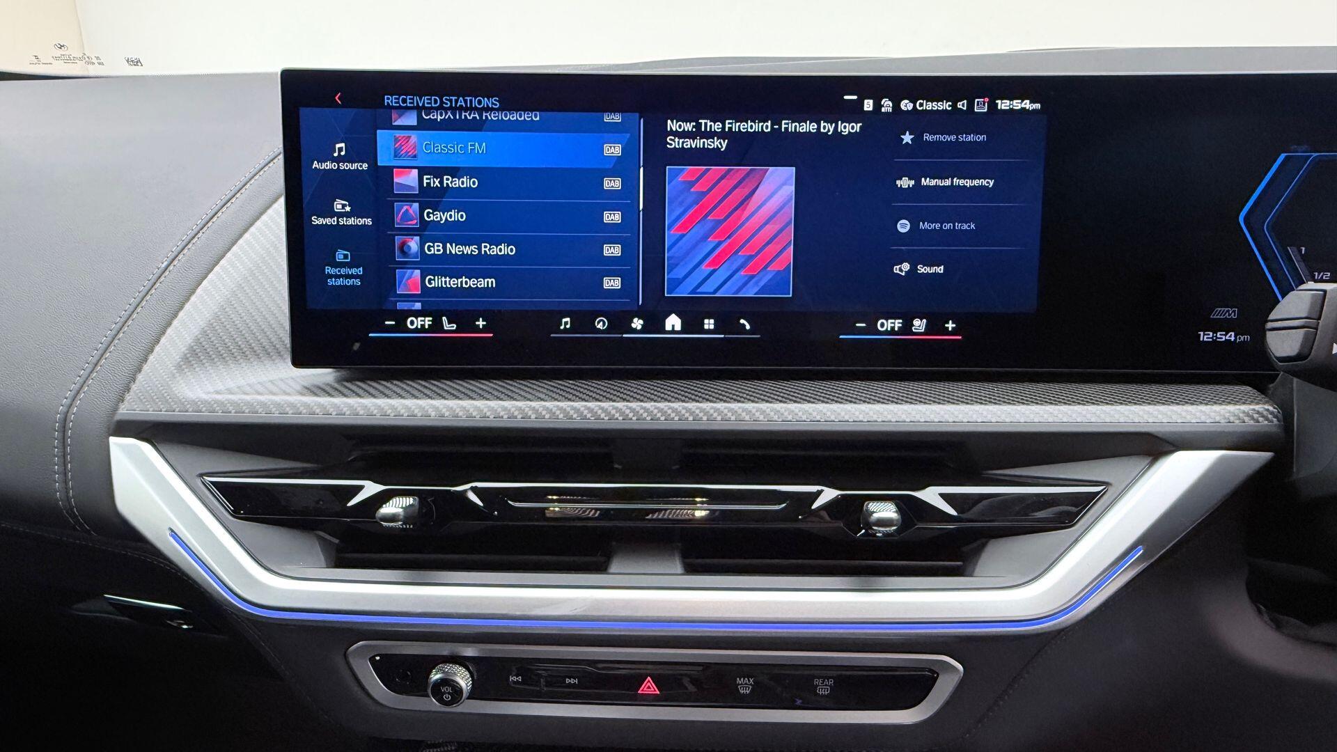 BMW XM view 8