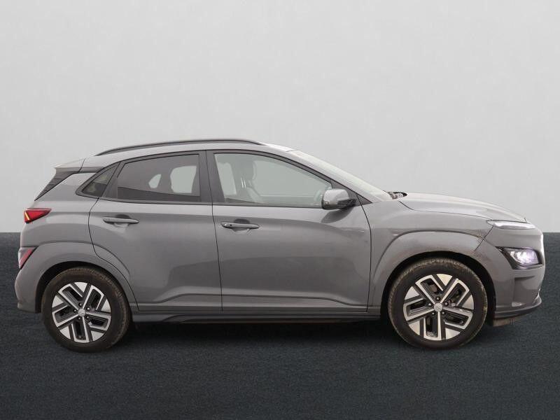 Hyundai Kona view 3