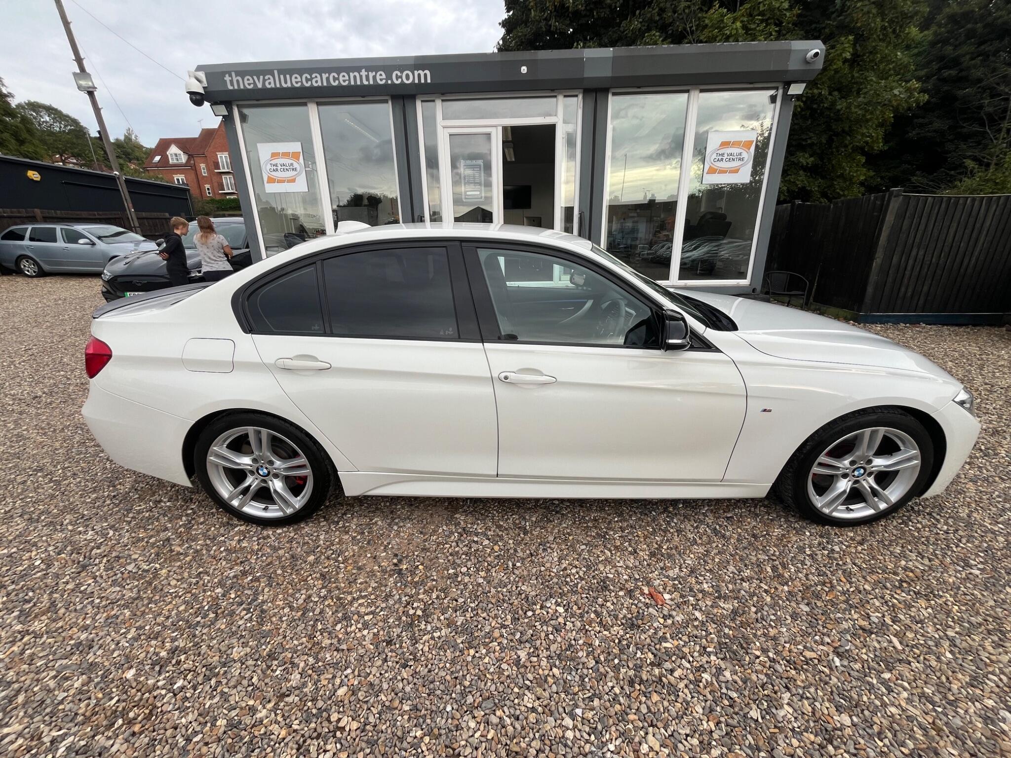 BMW 3 Series view 3