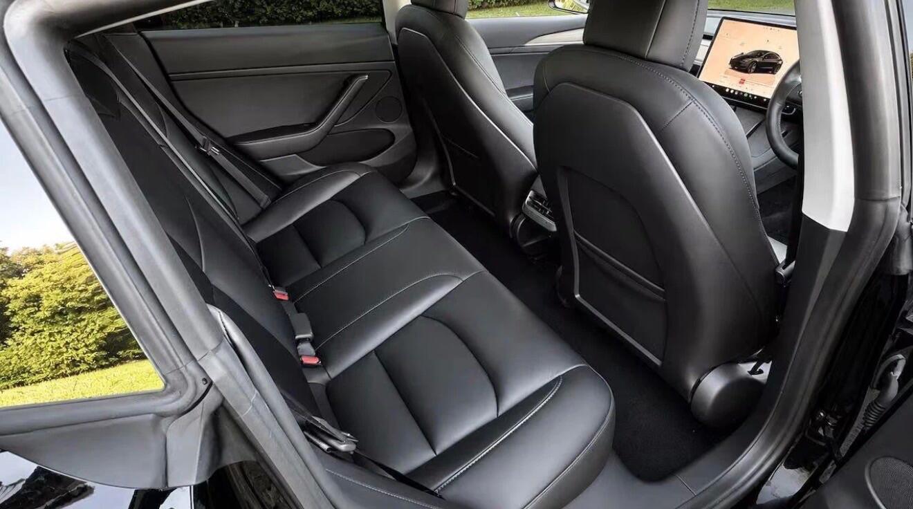 Tesla Model 3 view 5
