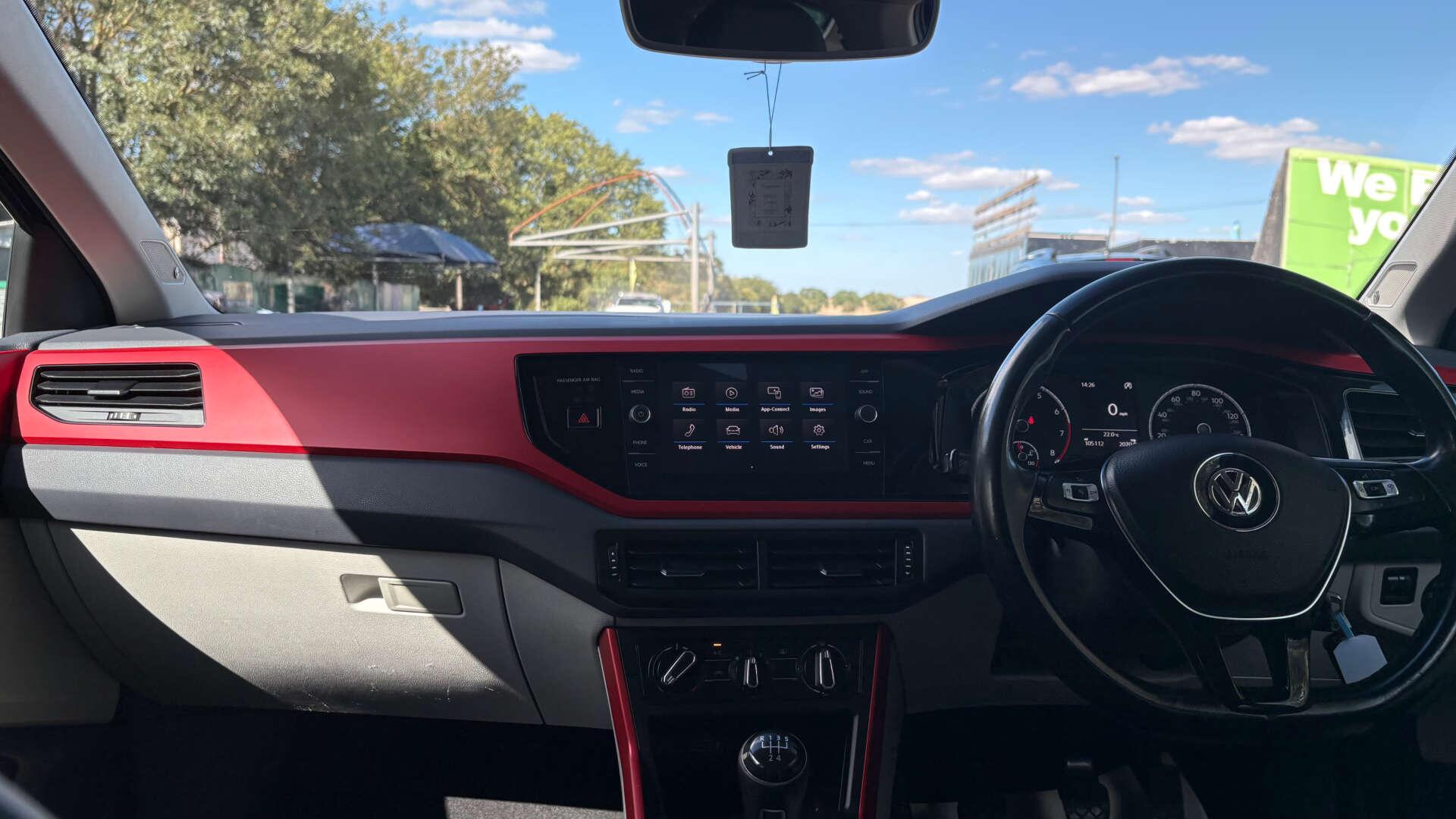 Volkswagen Polo view 33