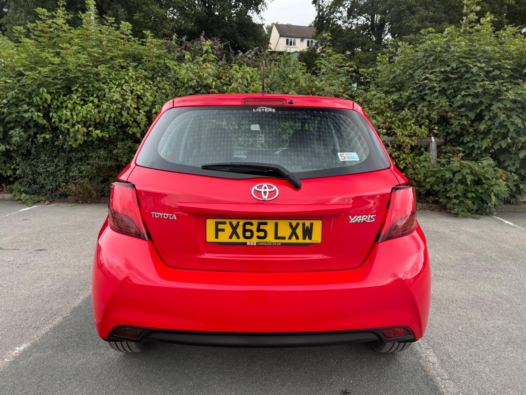 Toyota Yaris view 8