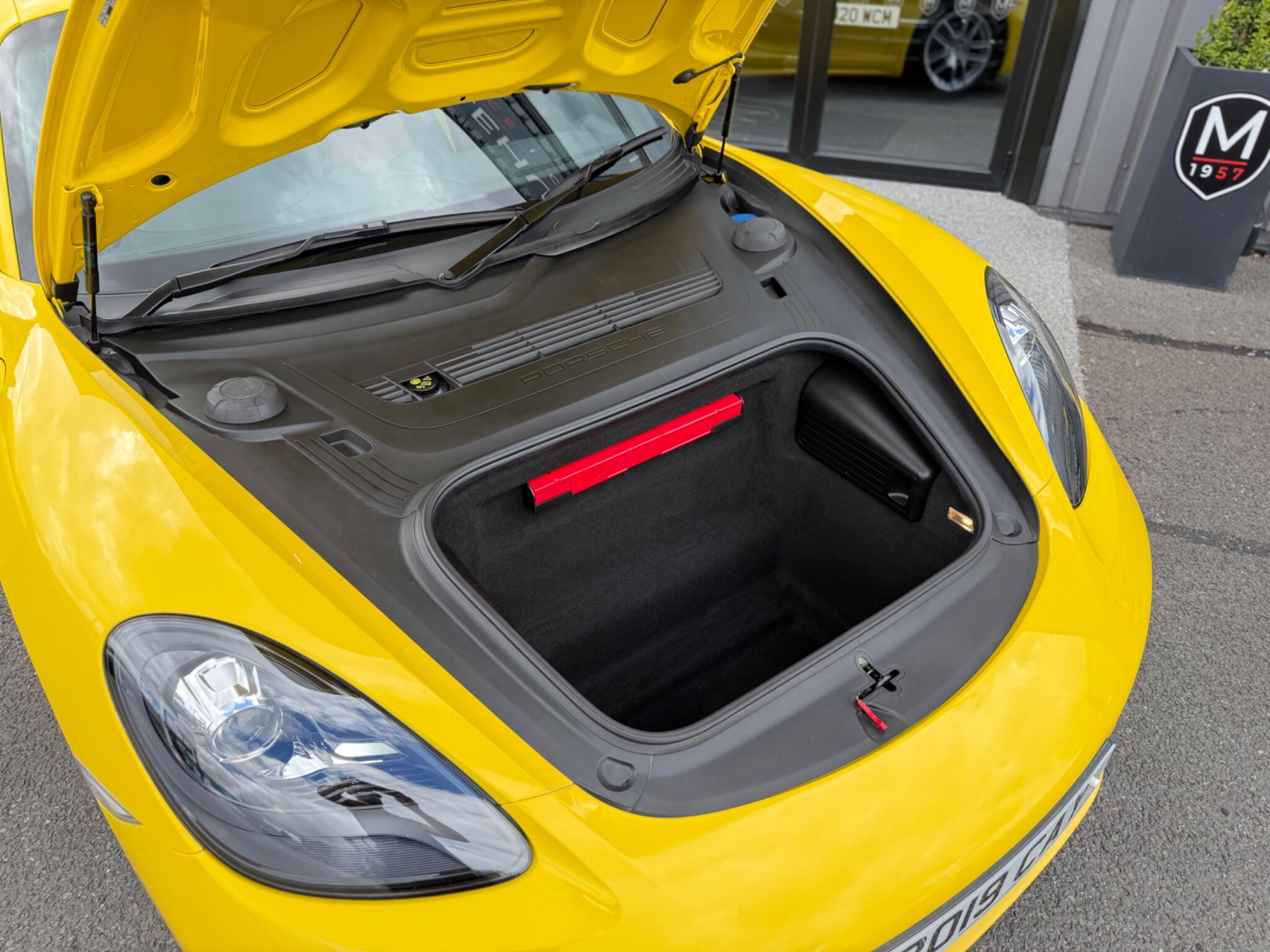 Porsche 718 Cayman view 49