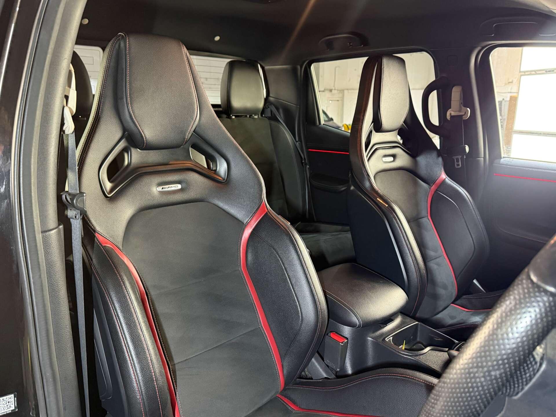 Mercedes-Benz X Class view 29