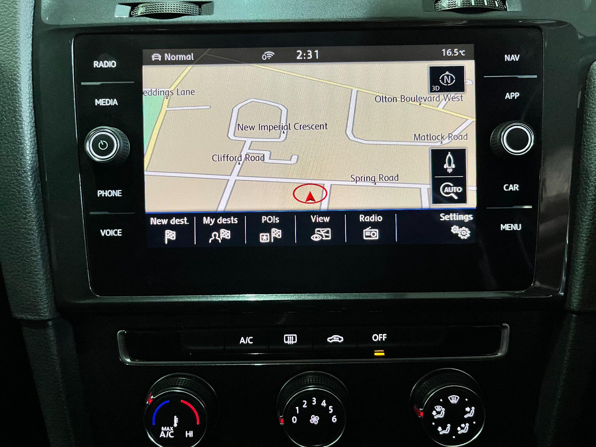 Volkswagen Golf view 27