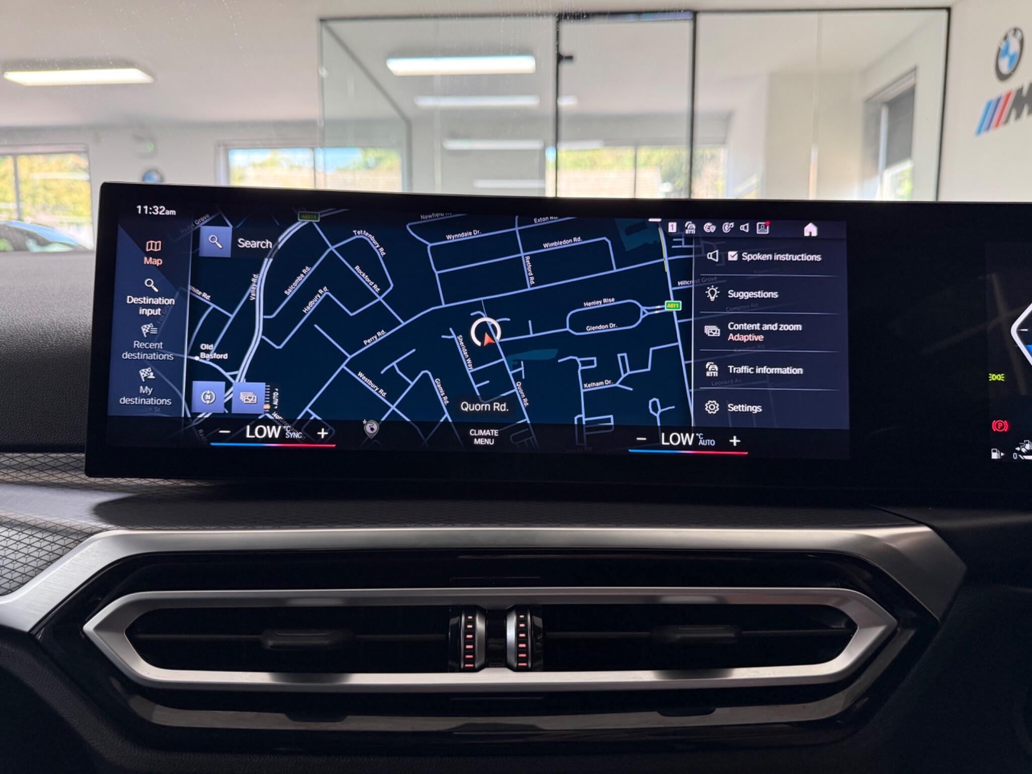 BMW 3 Series view 26