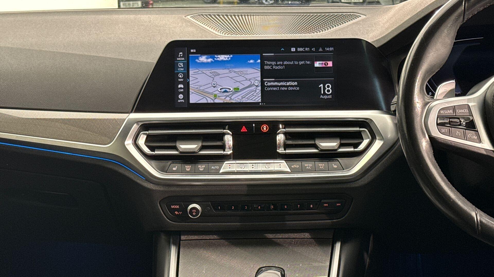 BMW 3 Series view 8