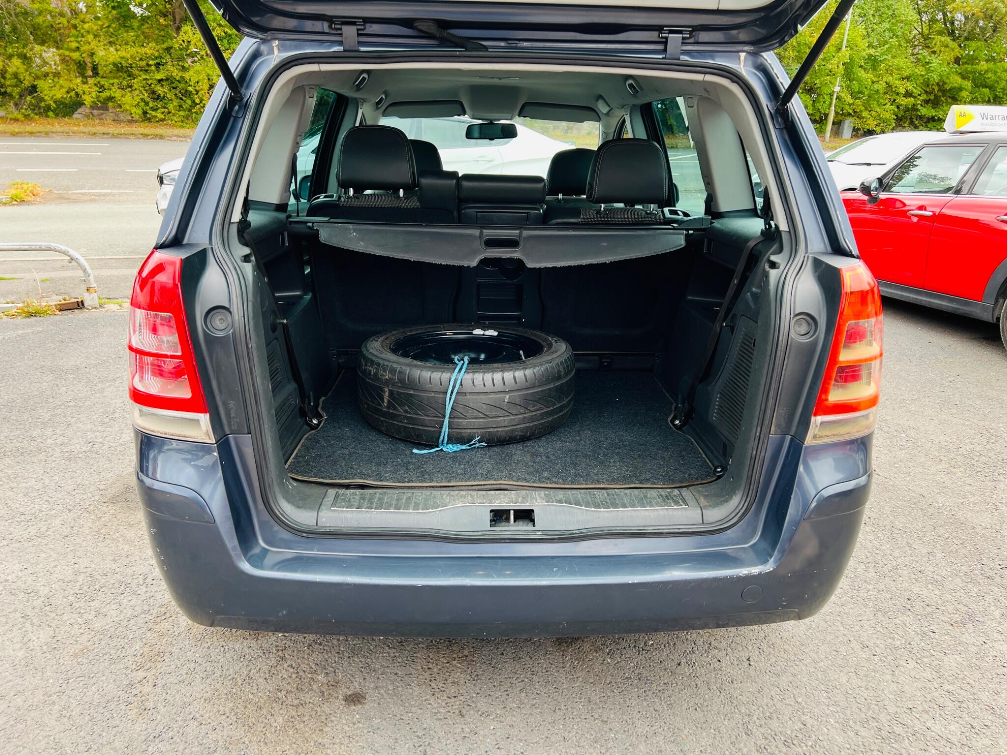 2010 Vauxhall Zafira image 38