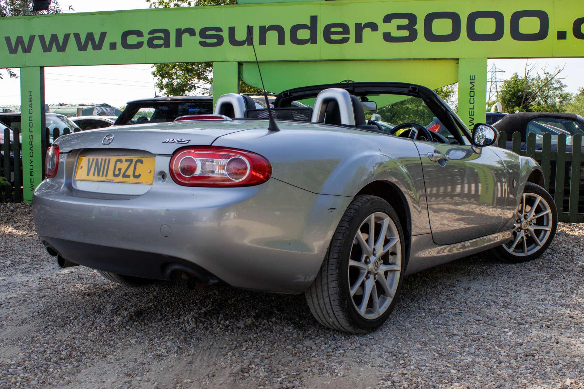 Mazda MX-5 view 6