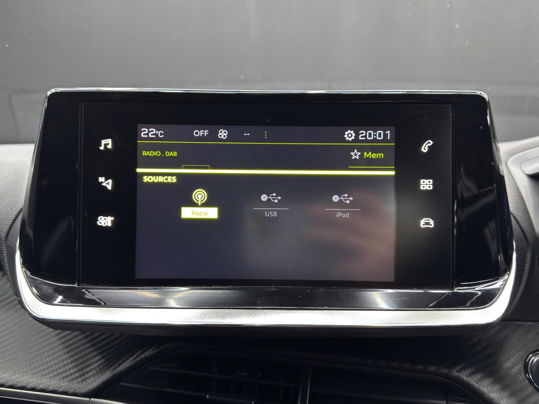 Peugeot 2008 view 29