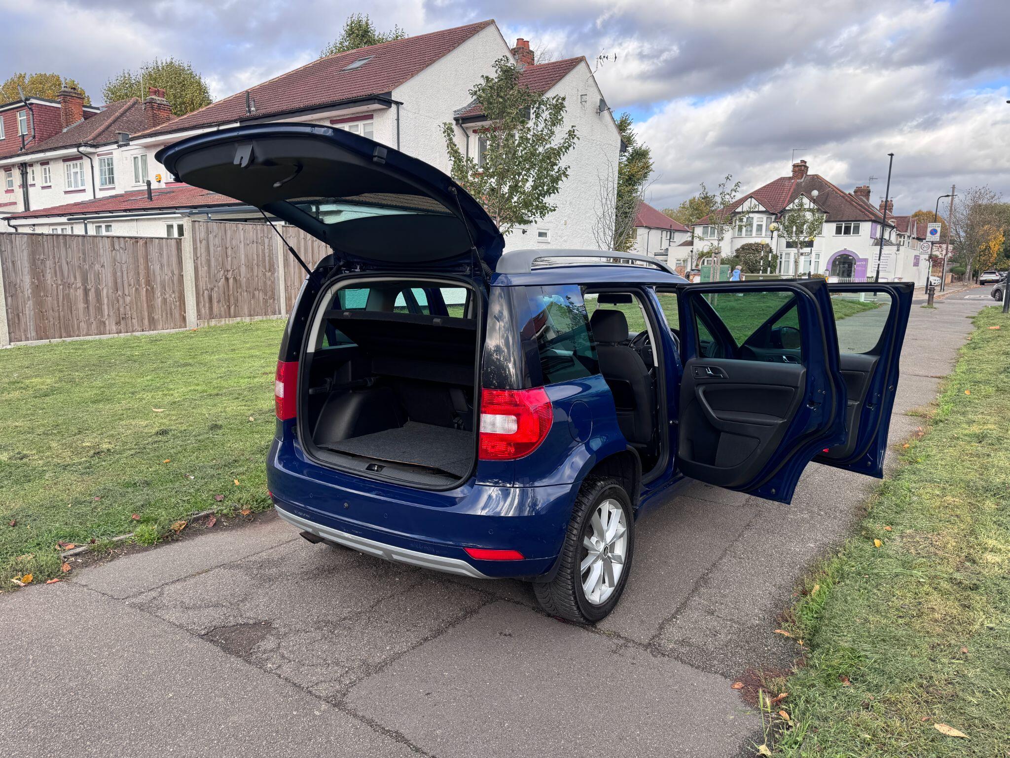 2014 Skoda Yeti image 35