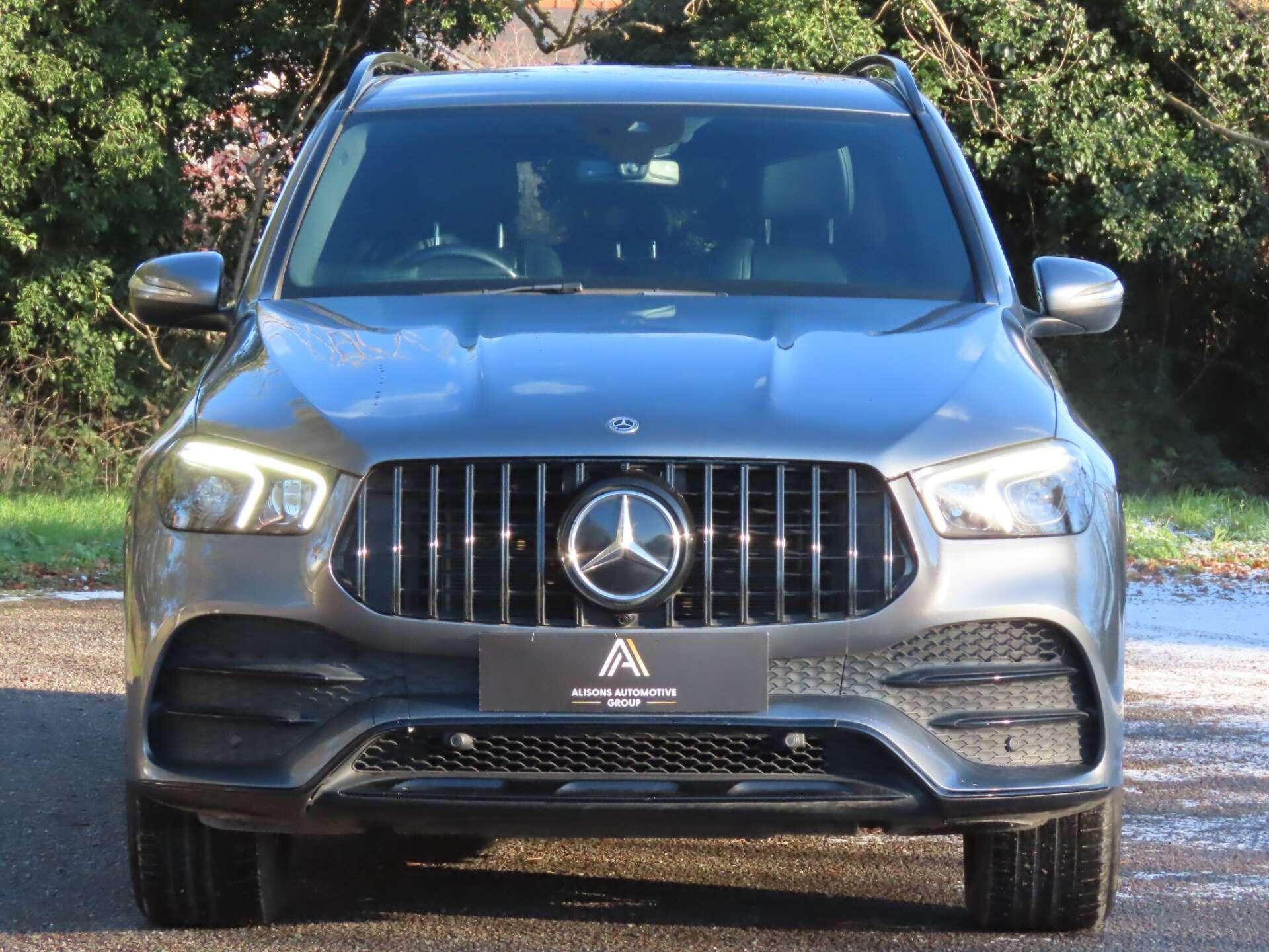 Mercedes-Benz Gle view 3