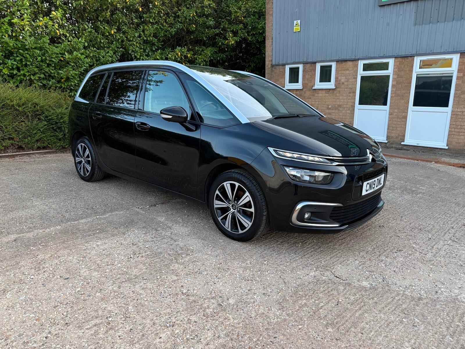 Citroen Grand C4 Spacetourer view 3