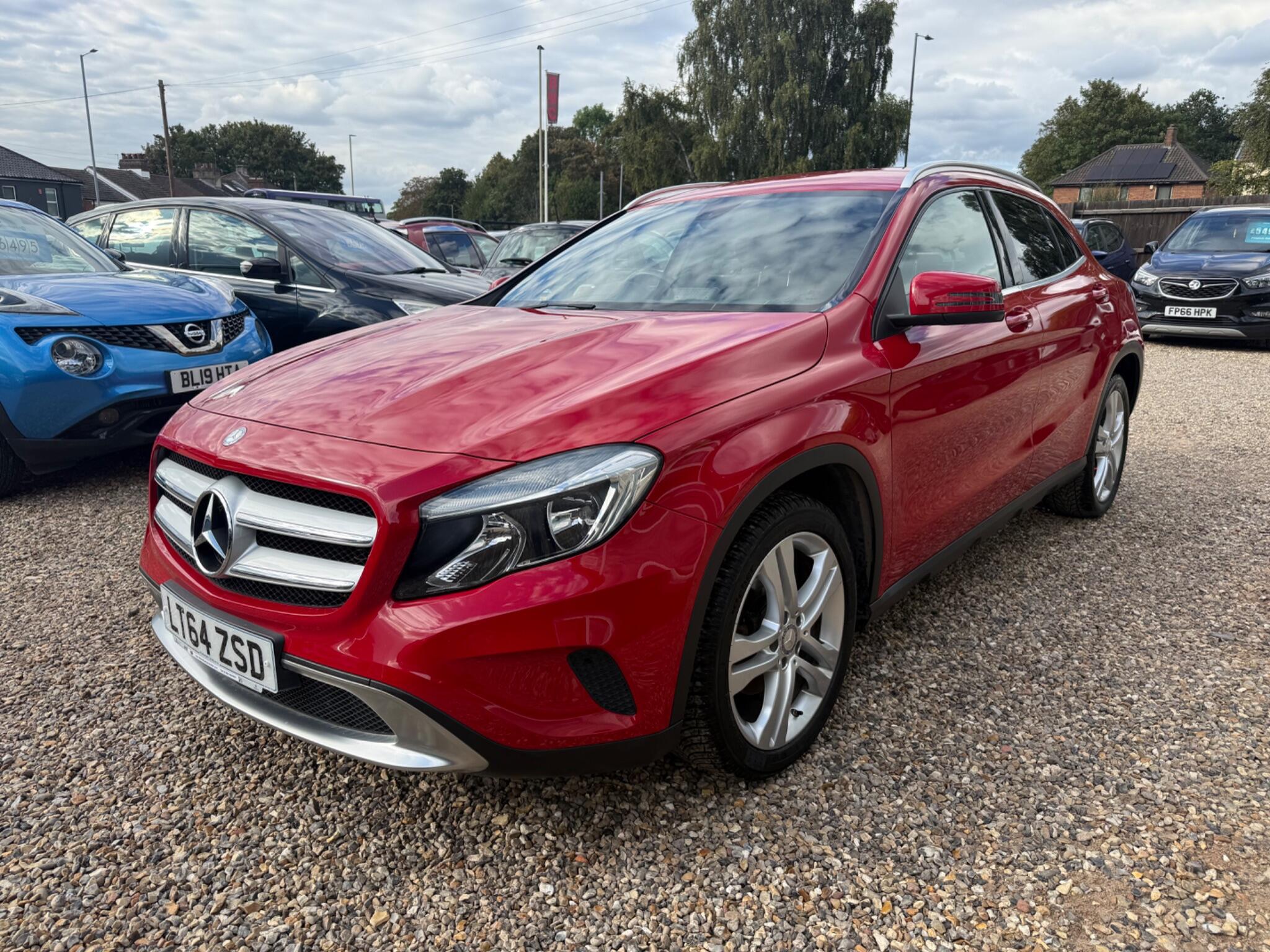 Mercedes-Benz GLA view 7