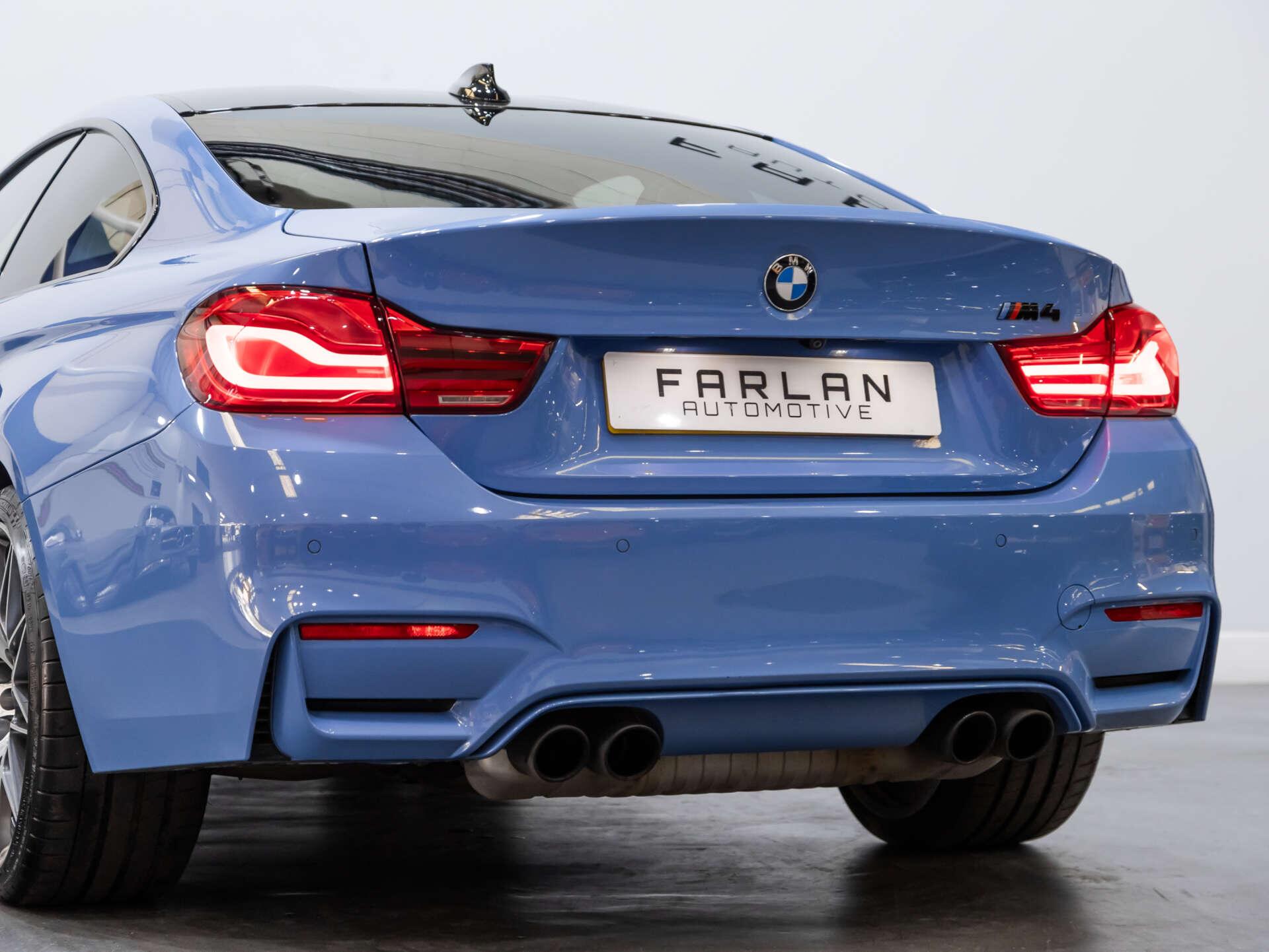 BMW M4 view 29