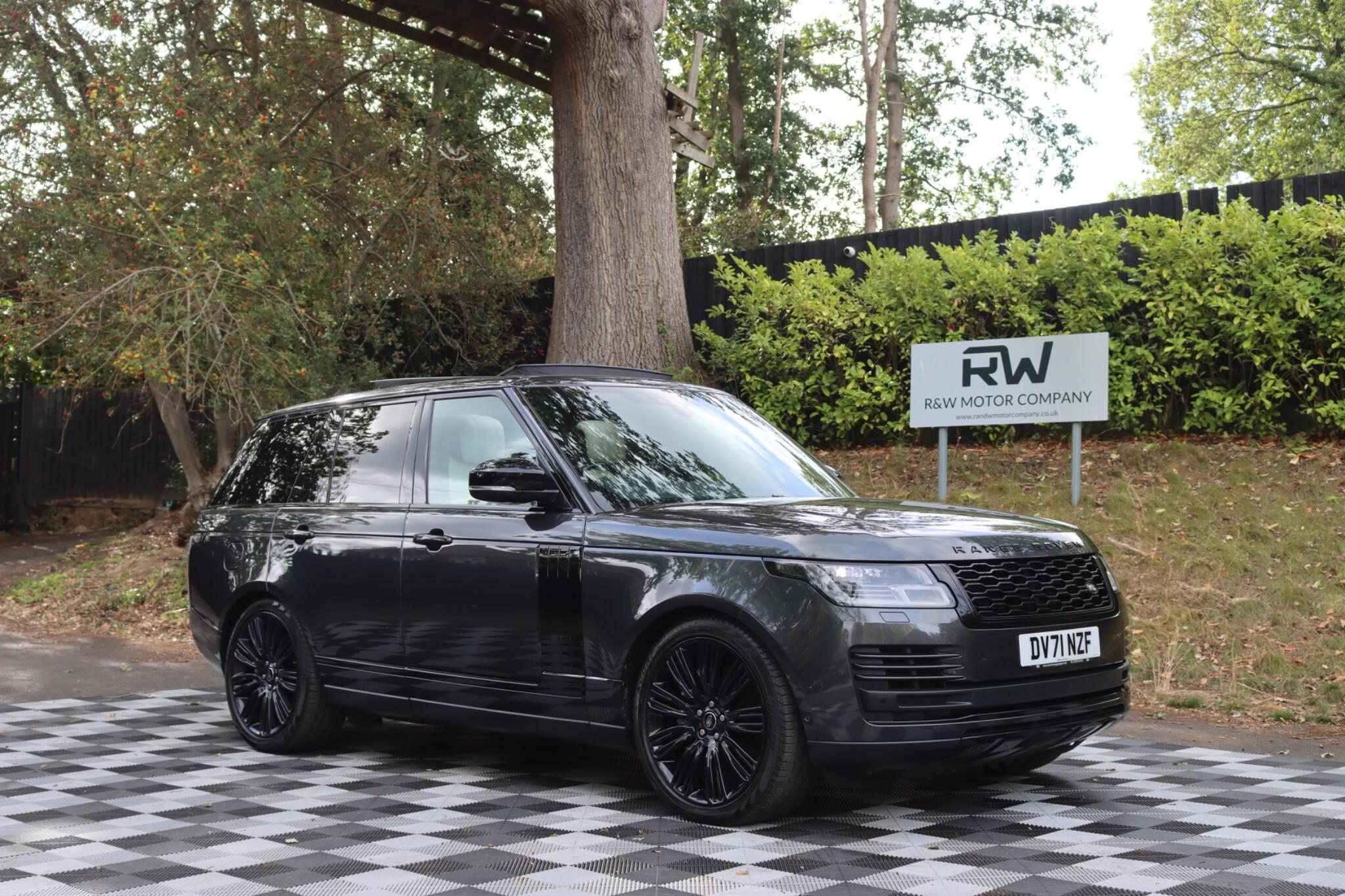 Land Rover Range Rover view 24