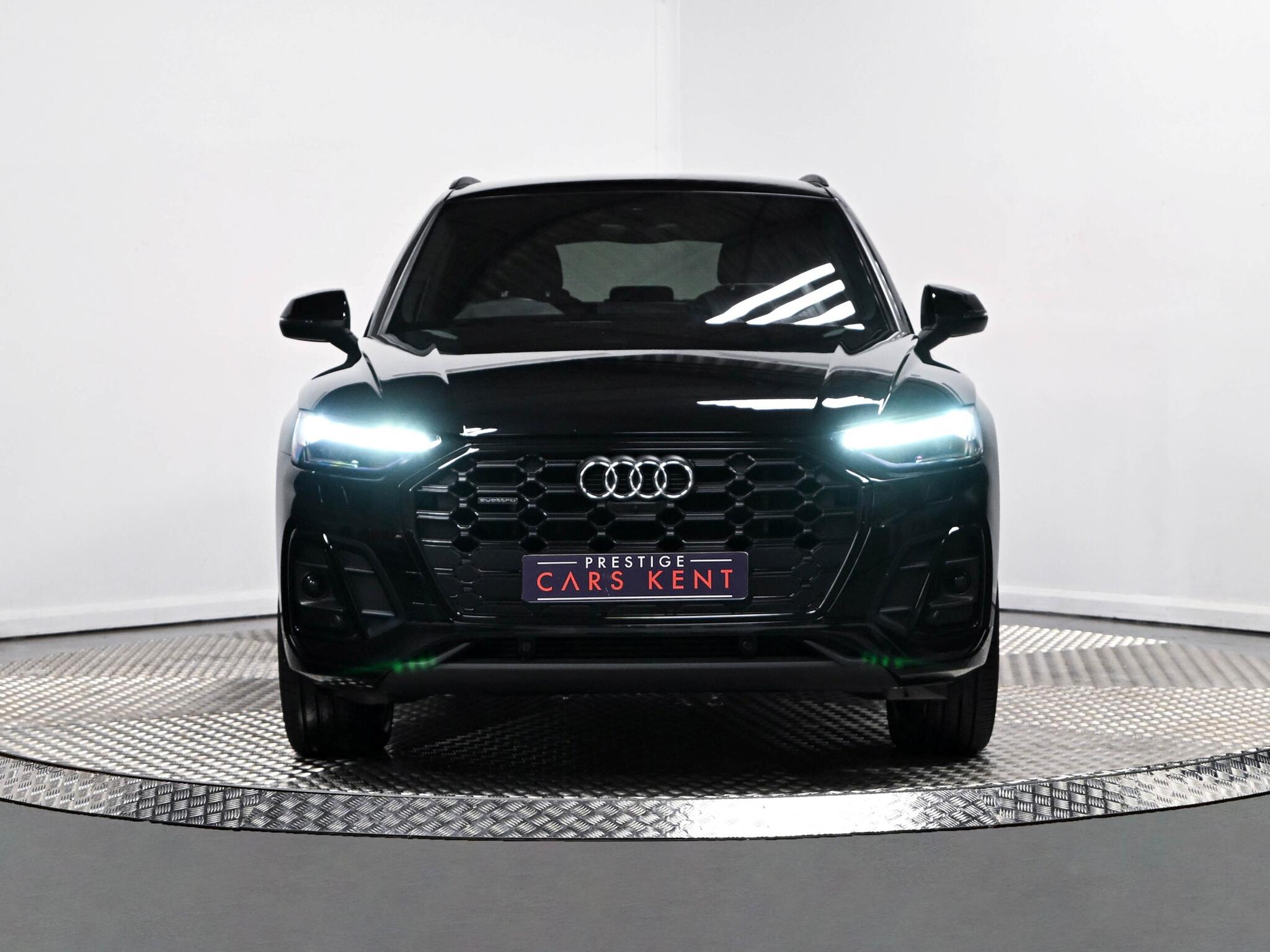 Audi Q5 view 31