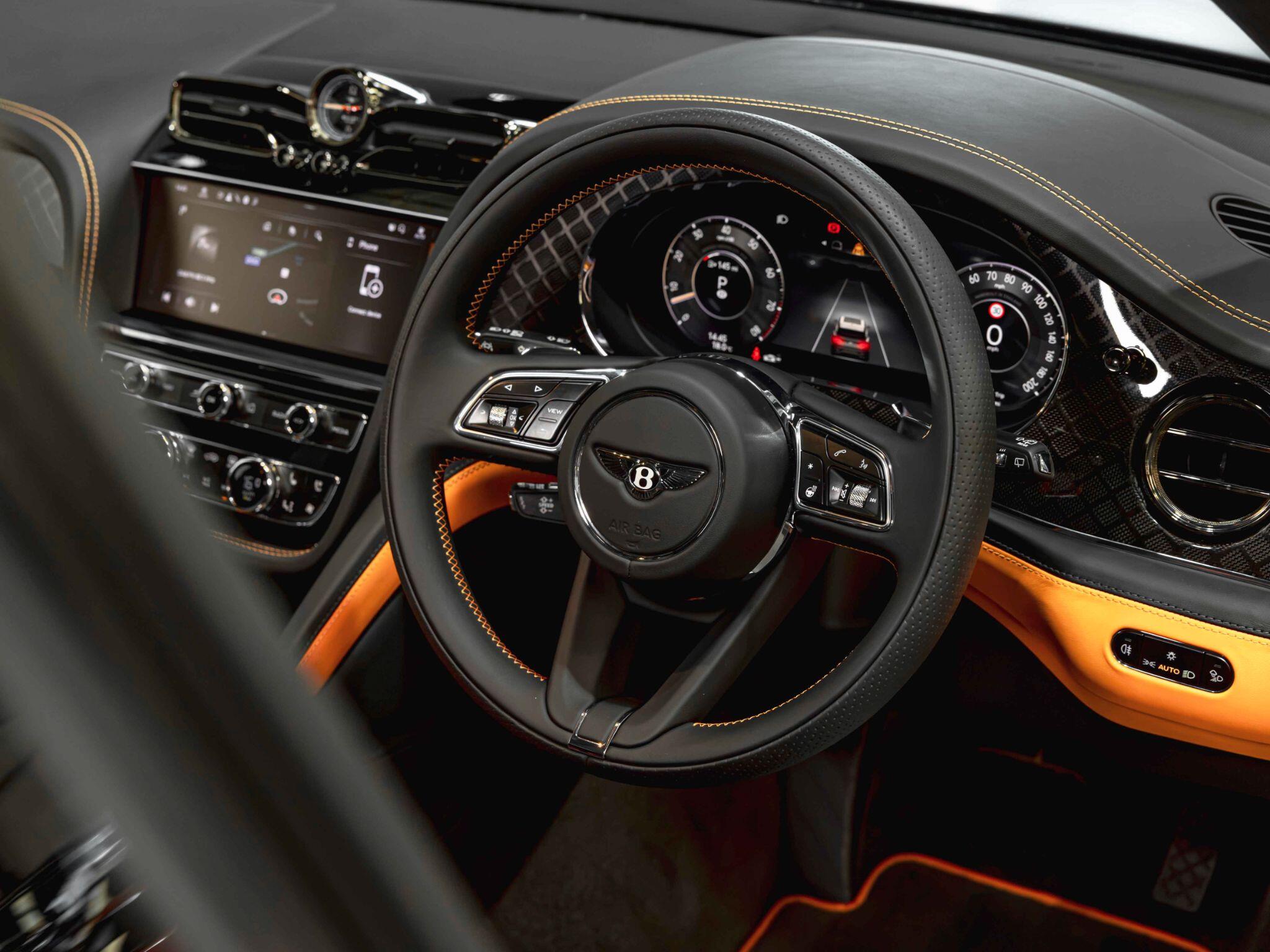 Bentley Bentayga view 22