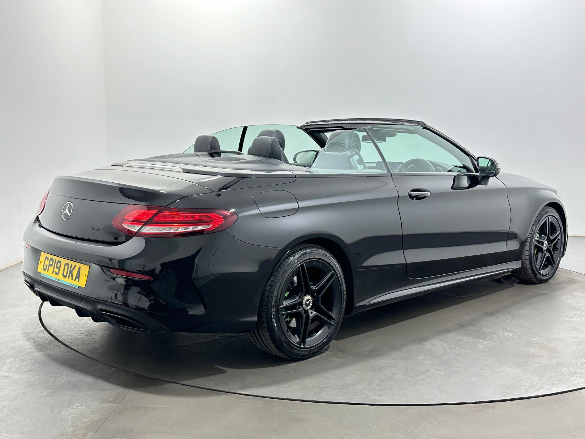 Mercedes-Benz C Class view 8