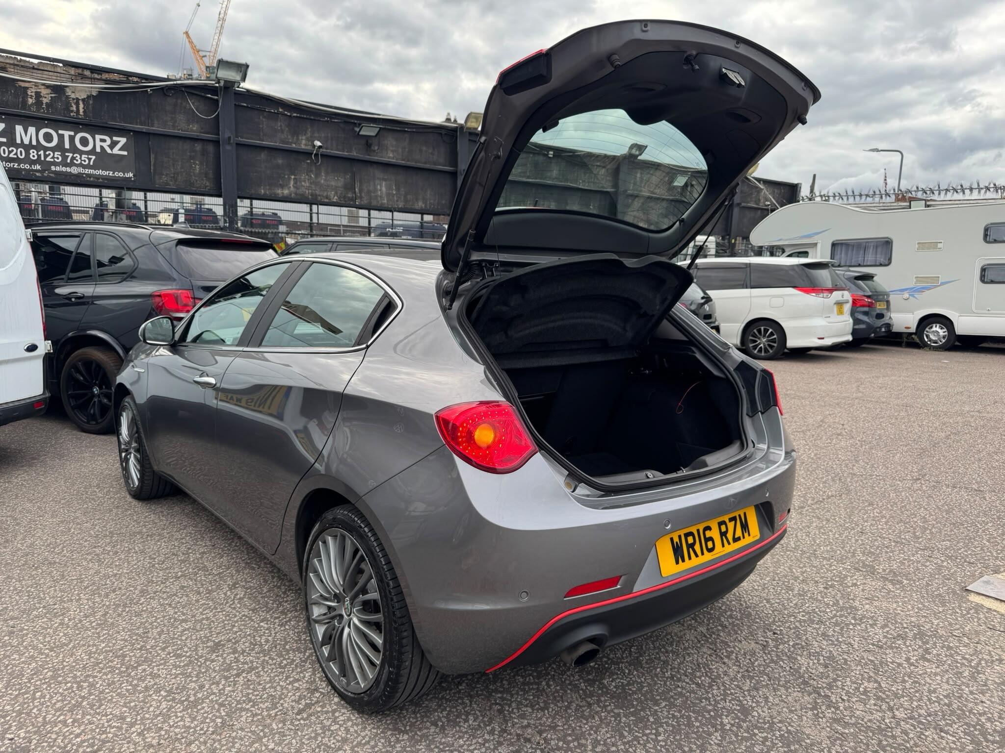 Alfa Romeo Giulietta view 34