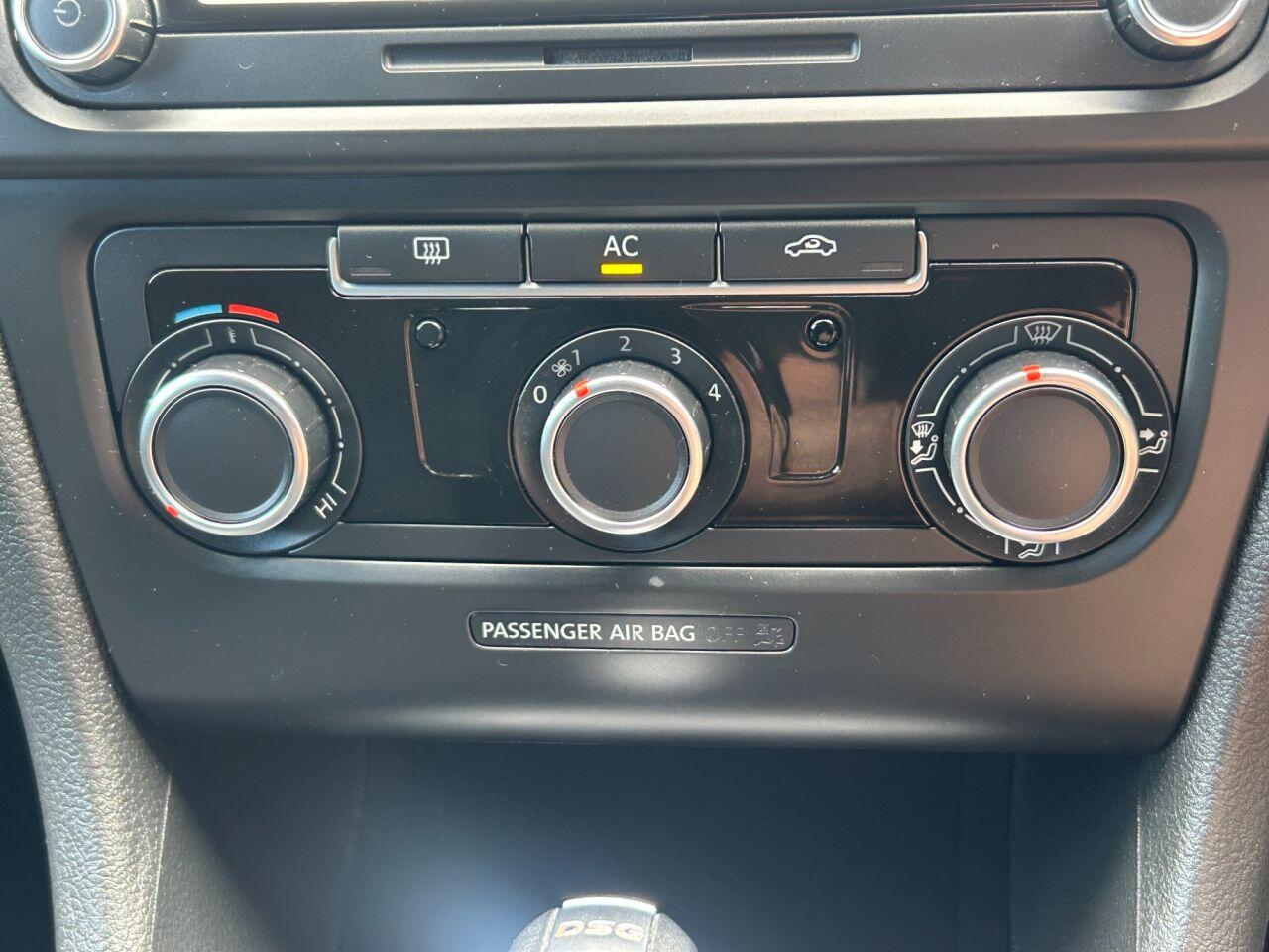 Volkswagen Golf view 20