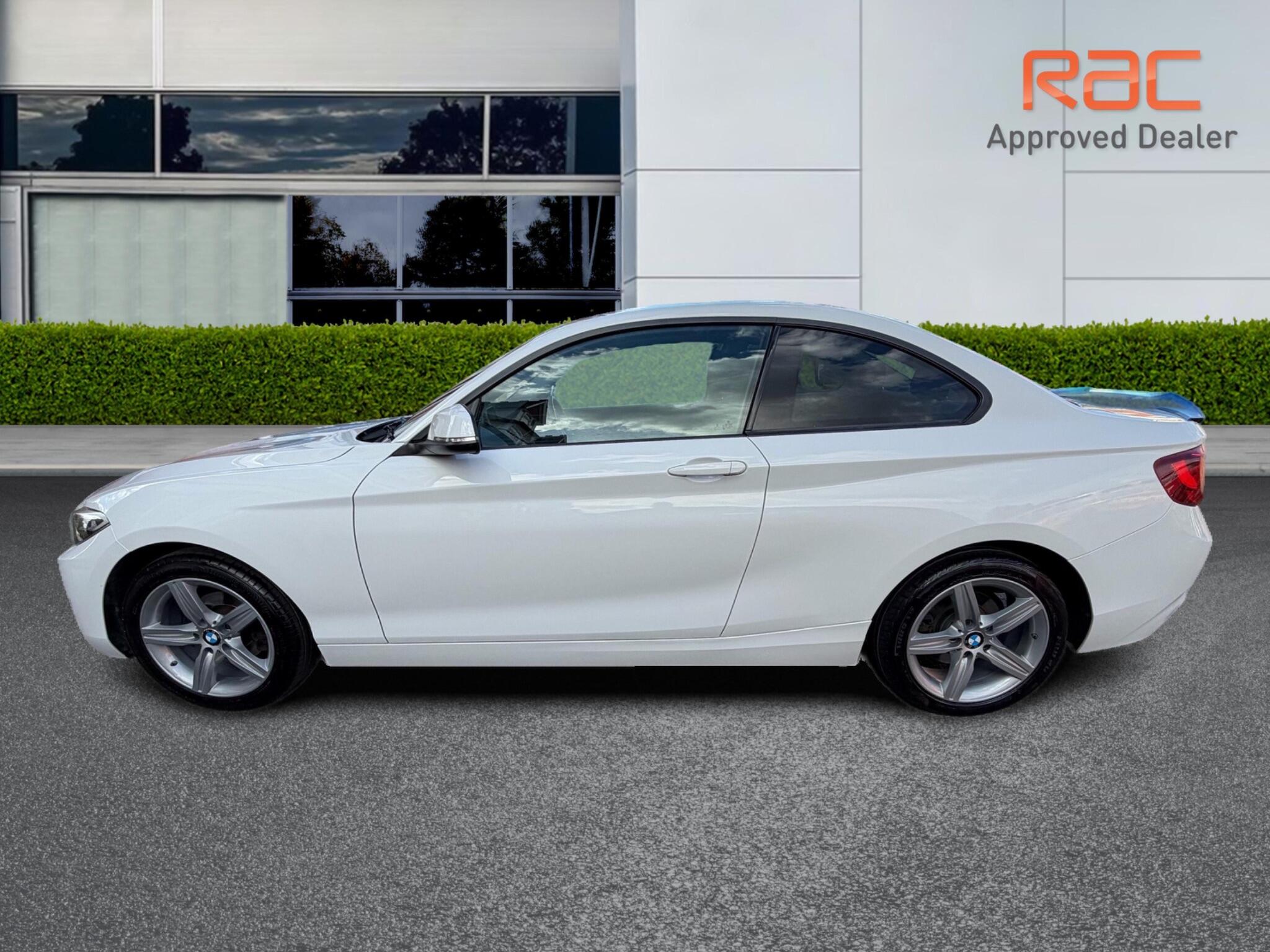BMW 2 Series view 17