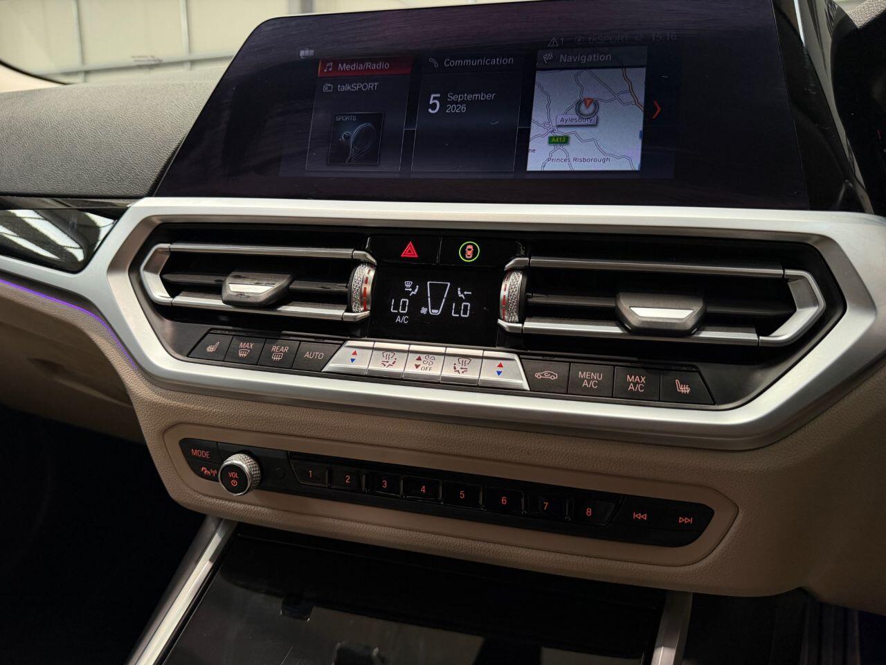 BMW 3 Series view 15