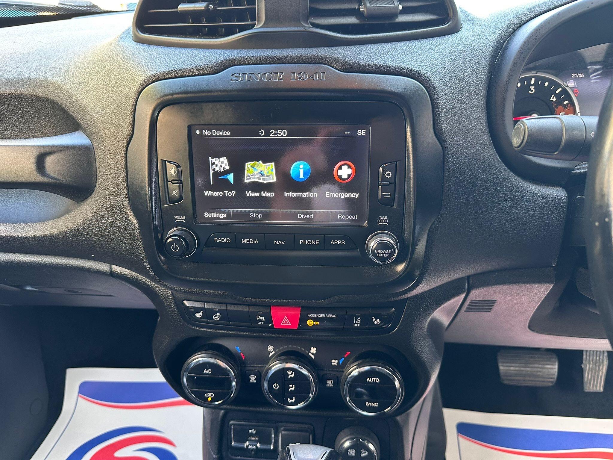 Jeep Renegade view 30