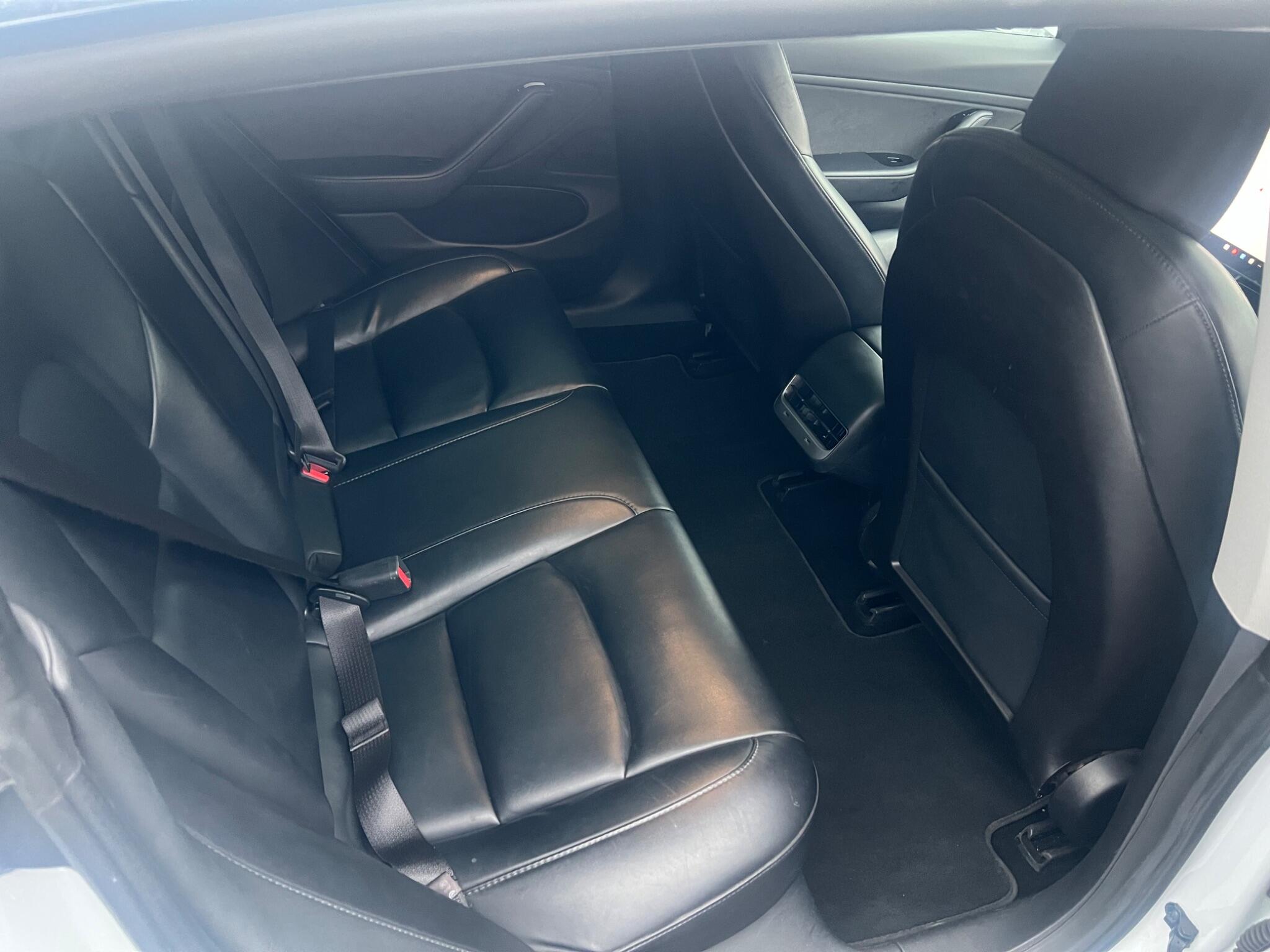 2019 Tesla Model 3 (Dual Motor) Performance Auto 4WDE 4dr (Performance Upgrade) • 162,000 miles image 26