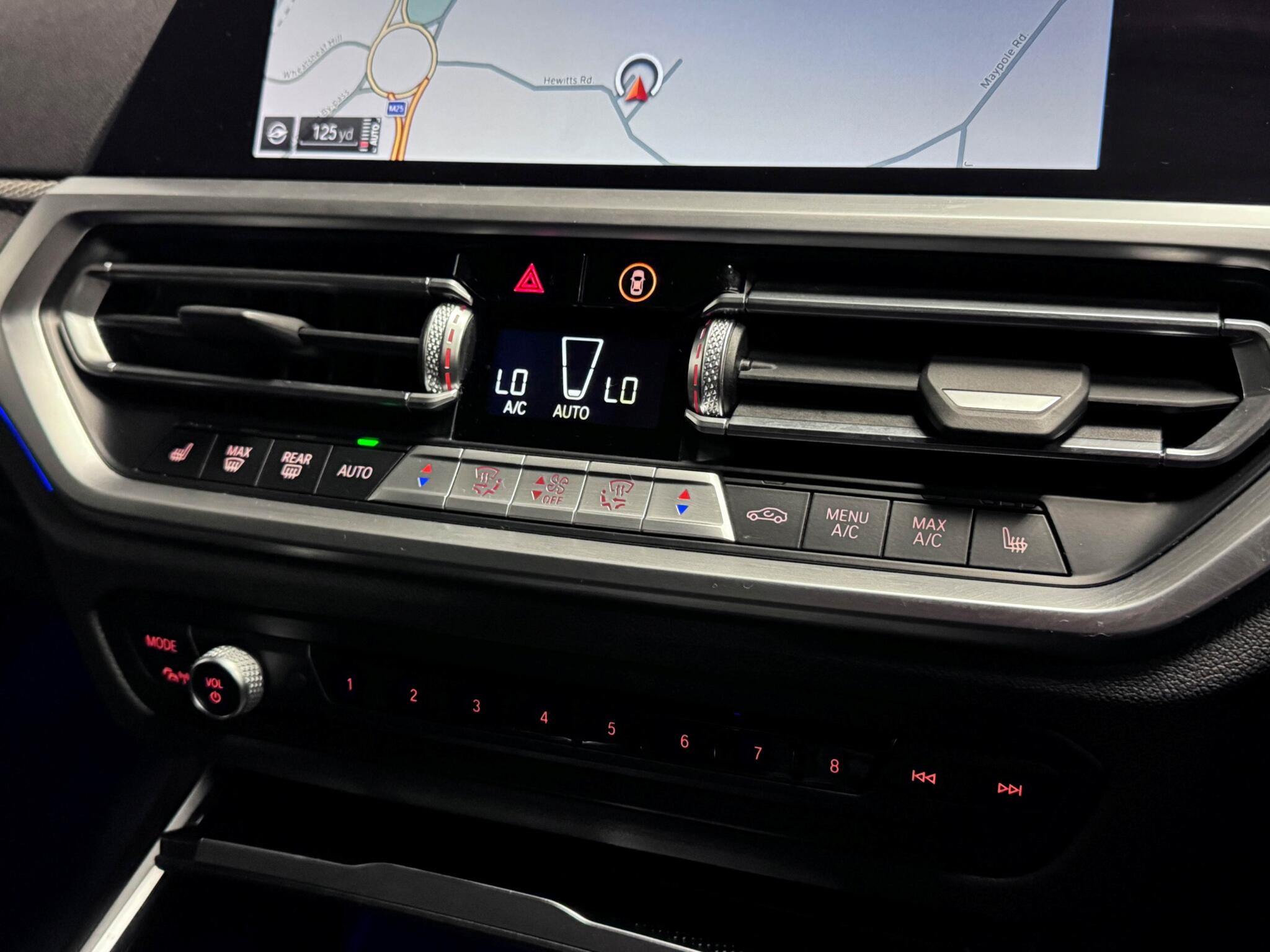 BMW 3 Series view 35