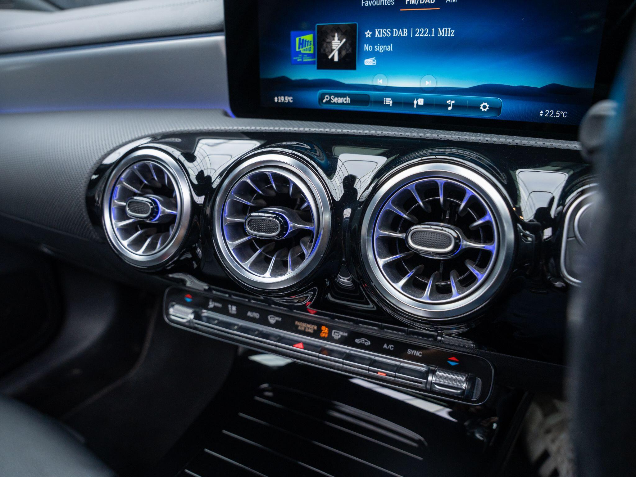 Mercedes-Benz A-Class view 28