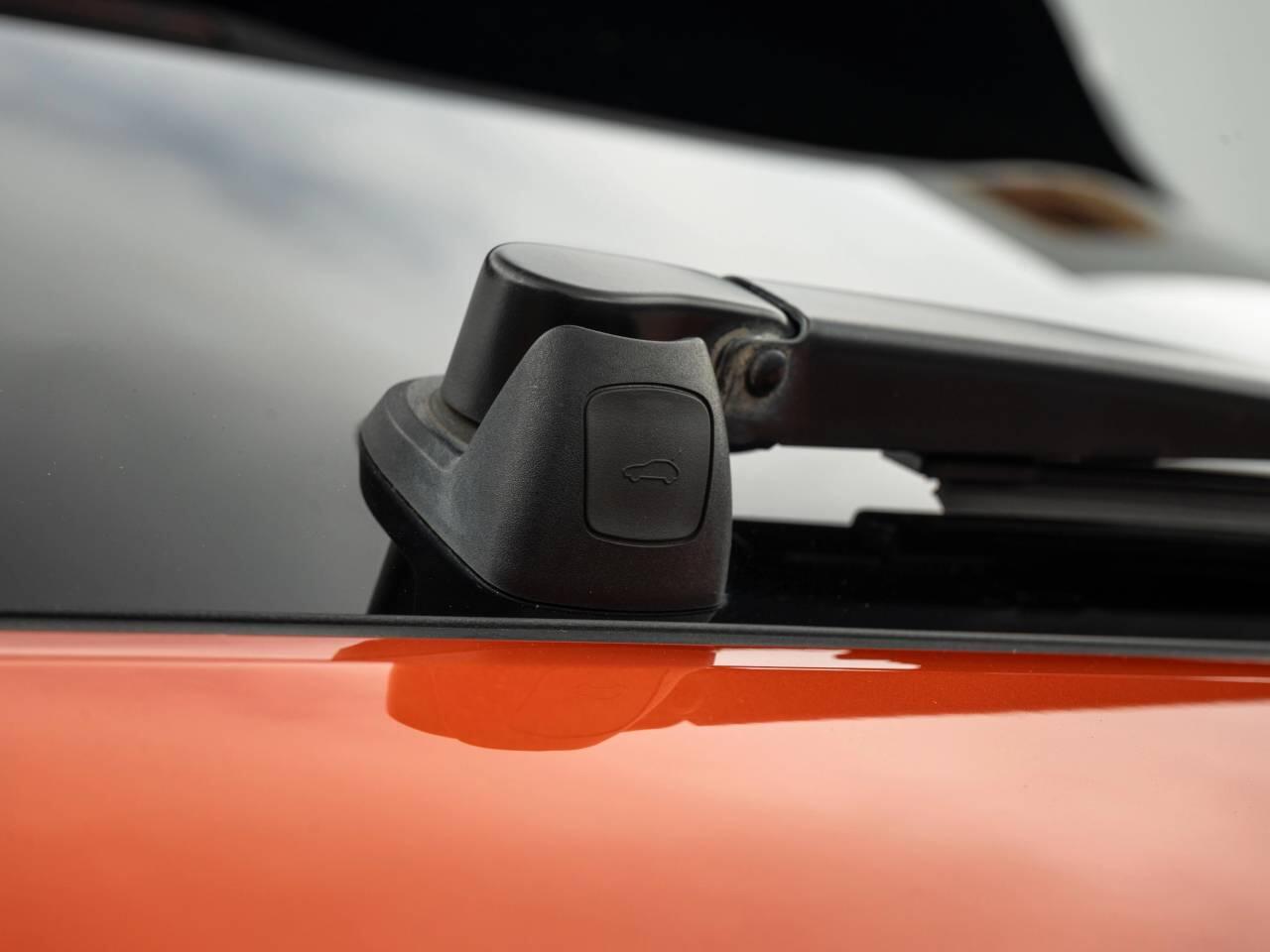 Porsche Macan view 11
