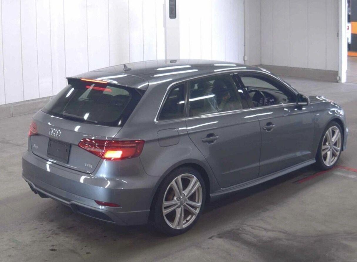 Audi A3 view 4