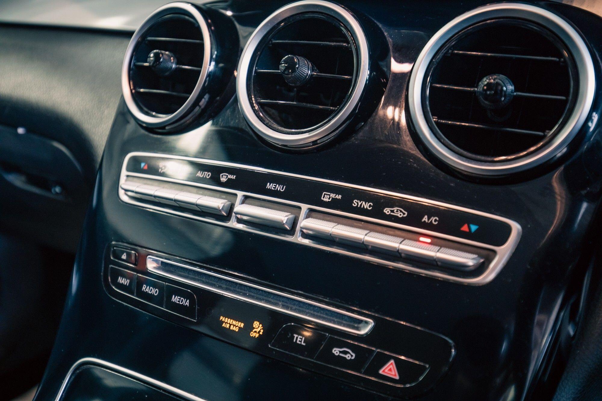 Mercedes-Benz GLC view 19