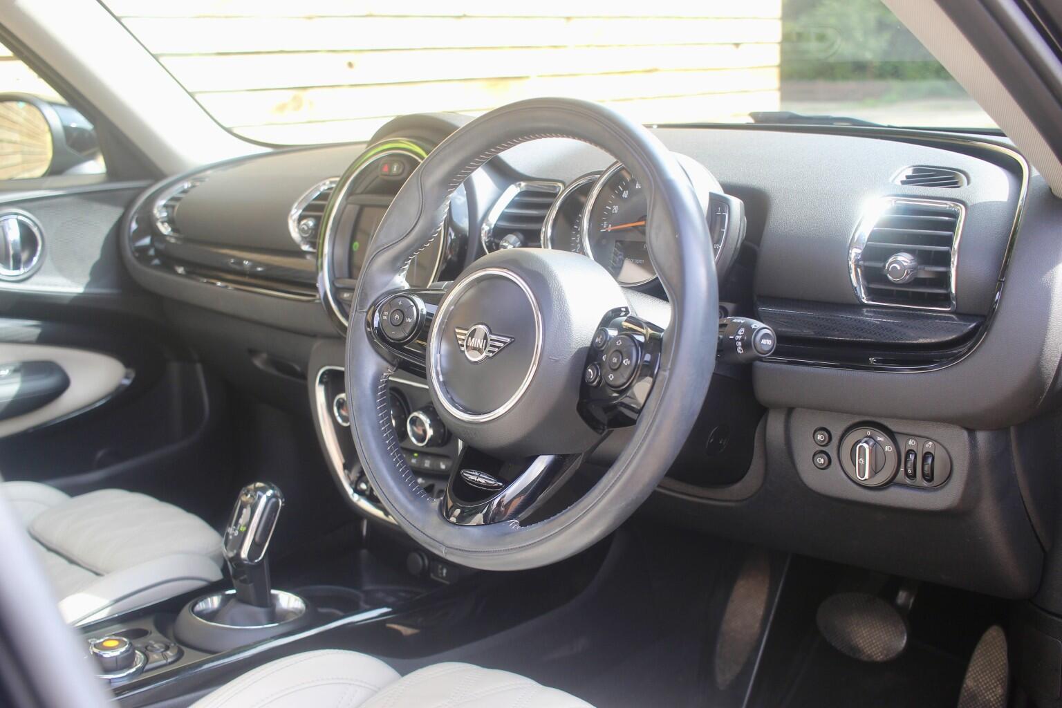 Mini Clubman view 3