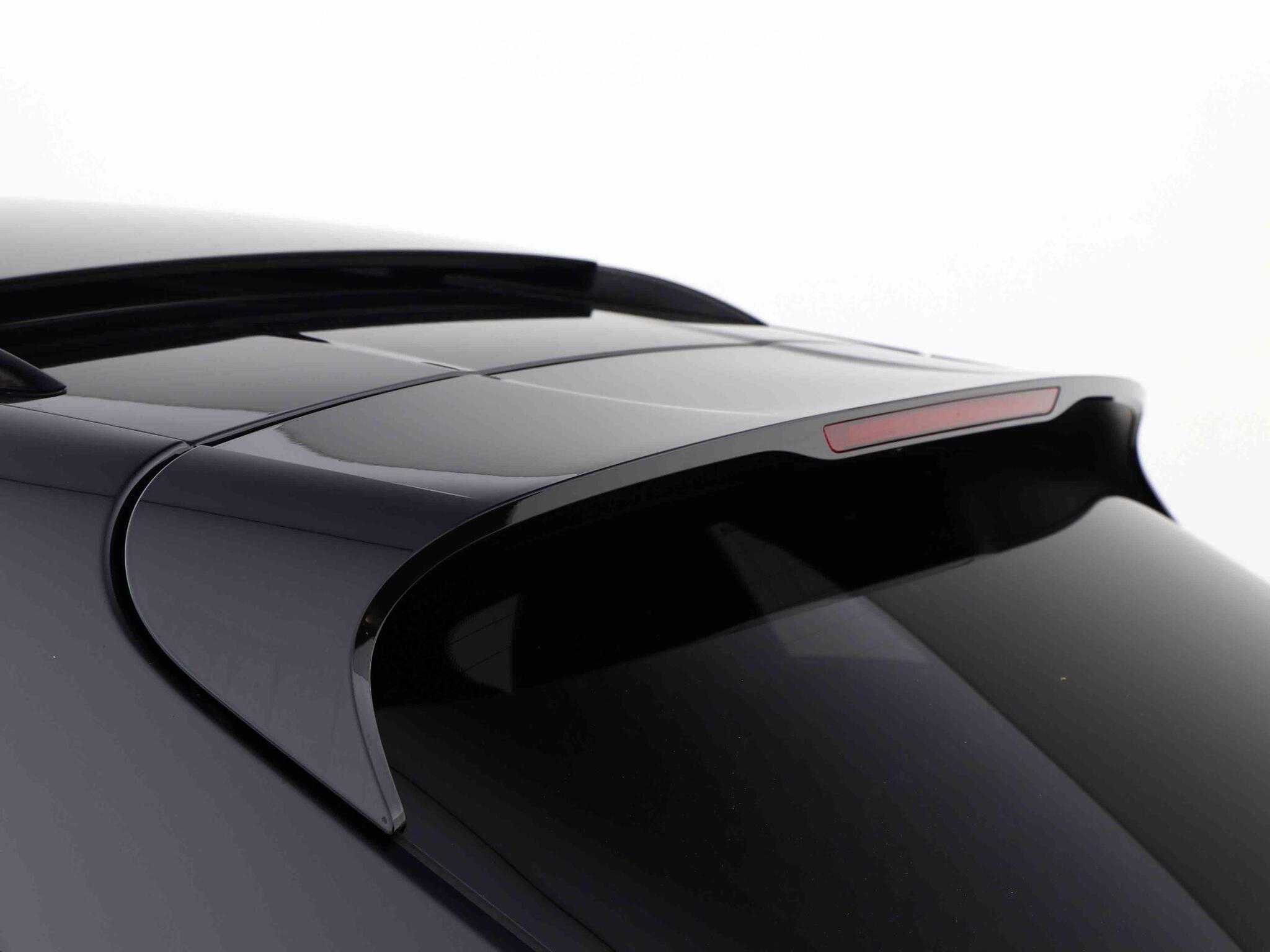 Porsche Macan view 22