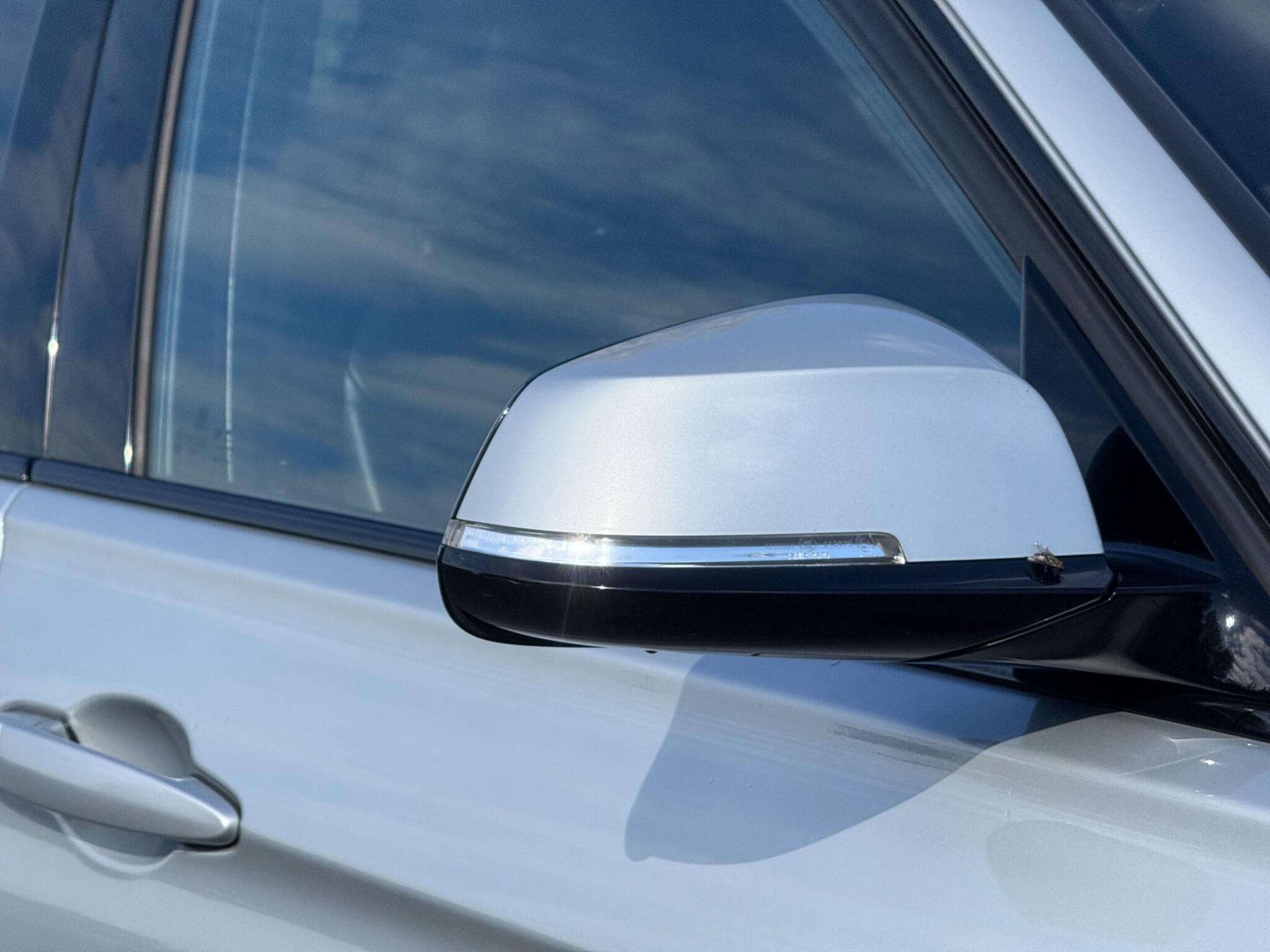 BMW 3 Series view 35