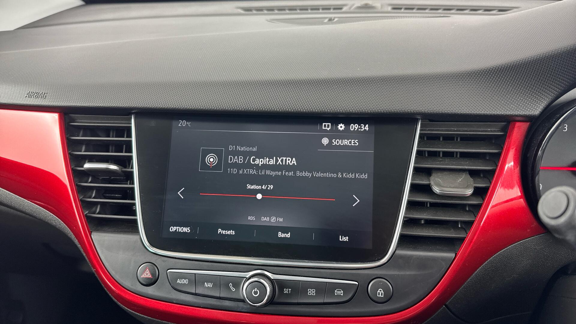 Vauxhall Crossland view 26