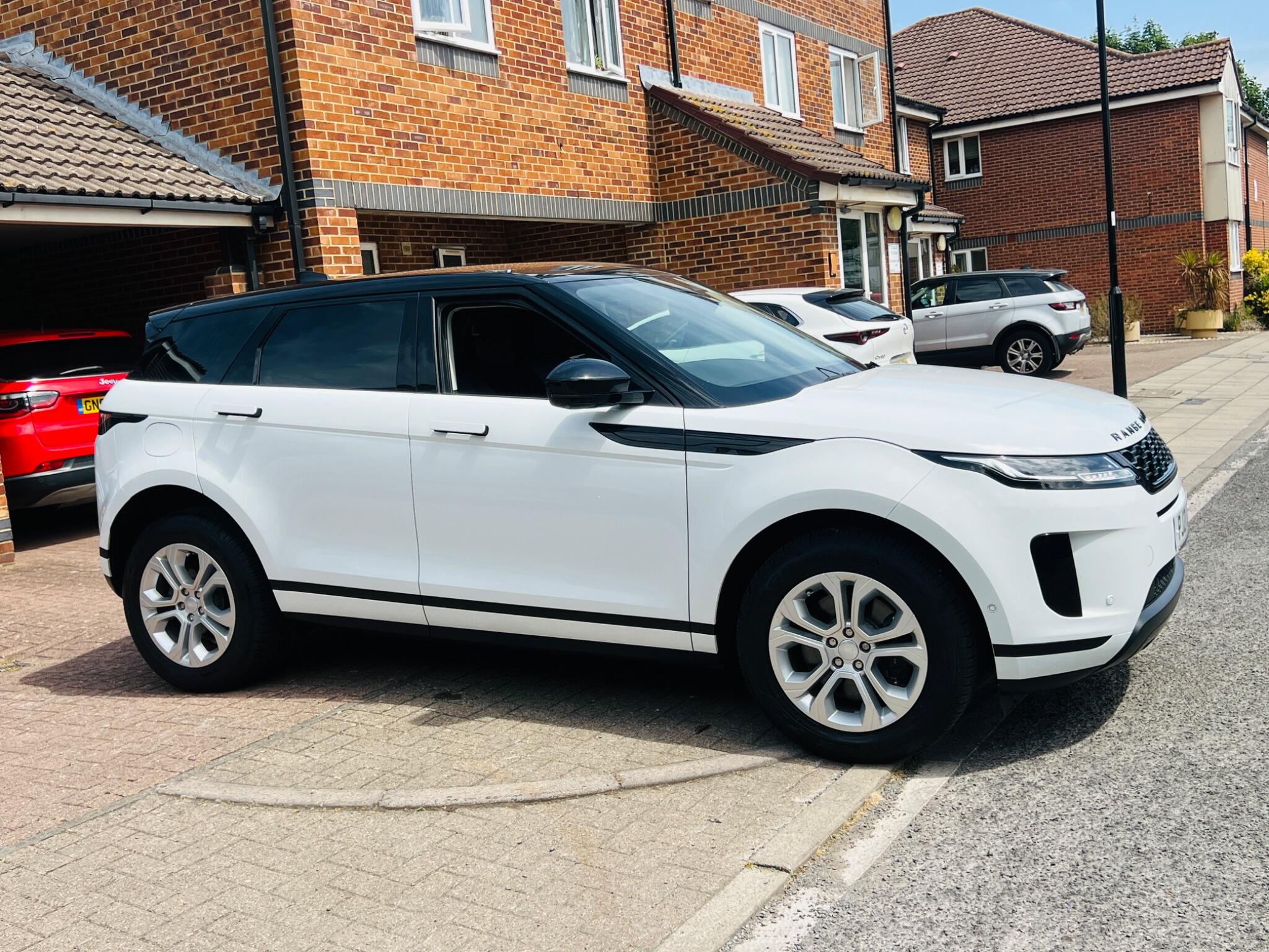 Land Rover Range Rover Evoque view 22