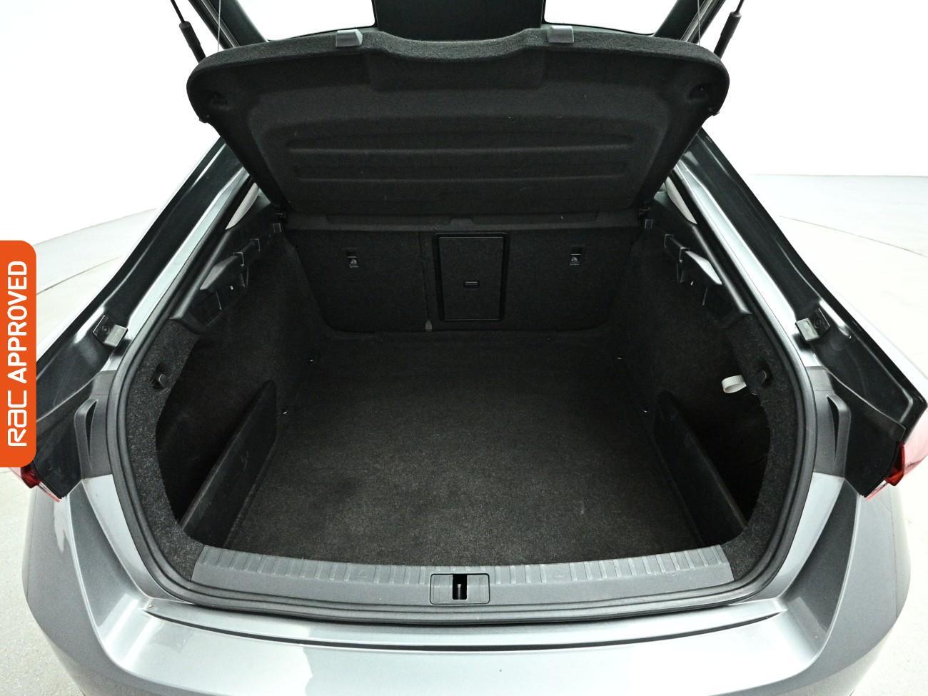 Skoda Octavia view 25