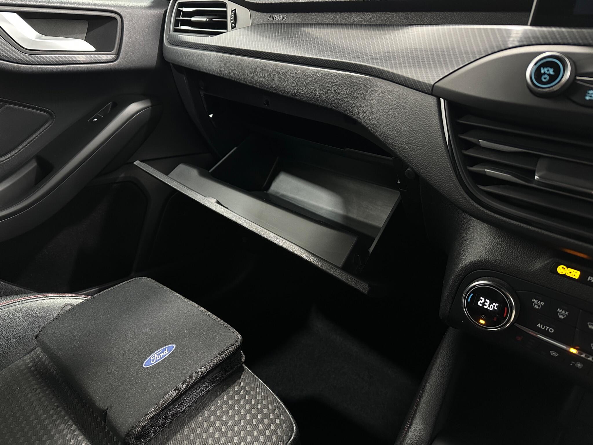 Ford Focus view 29