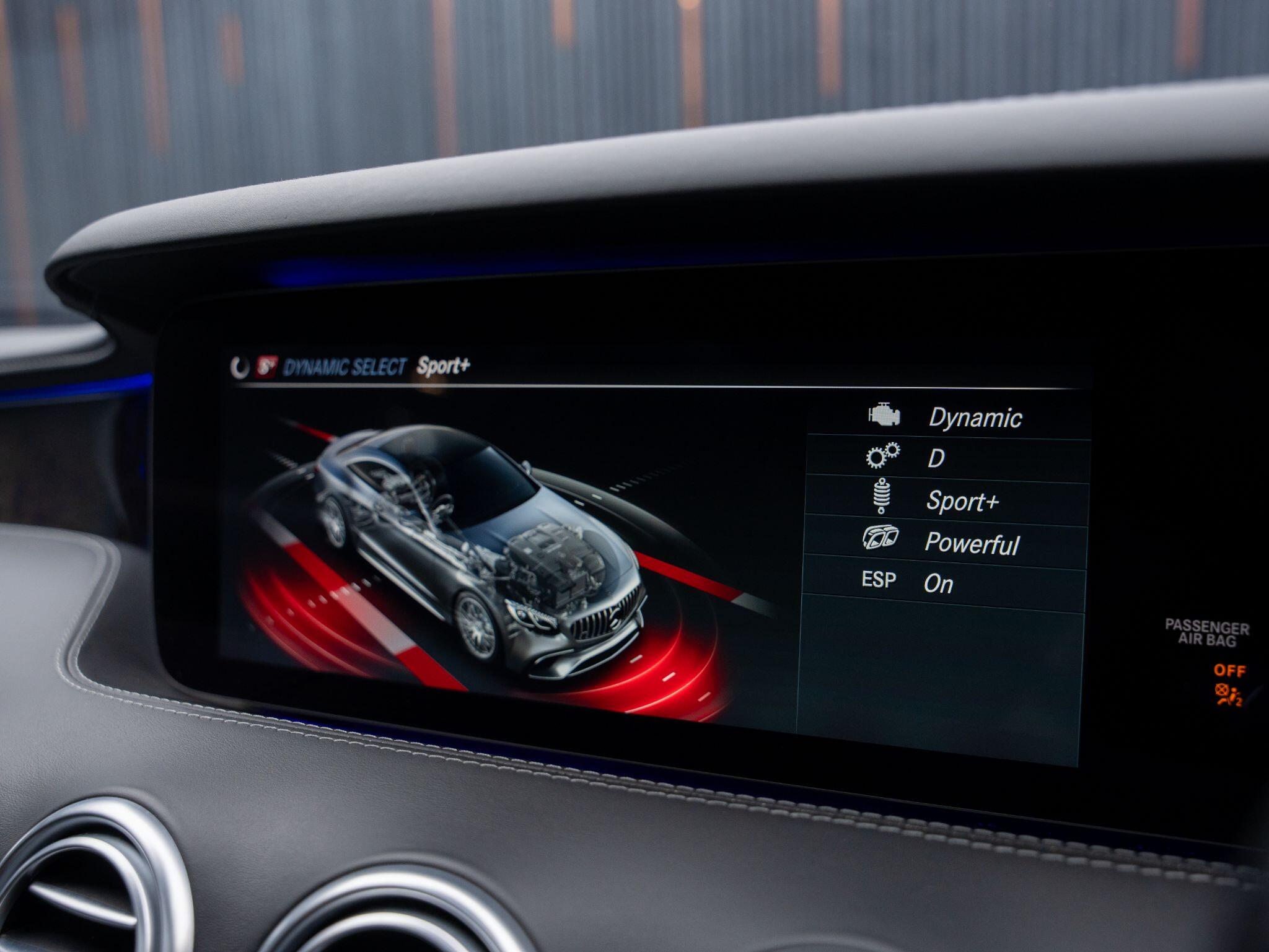Mercedes-Benz S-Class view 39