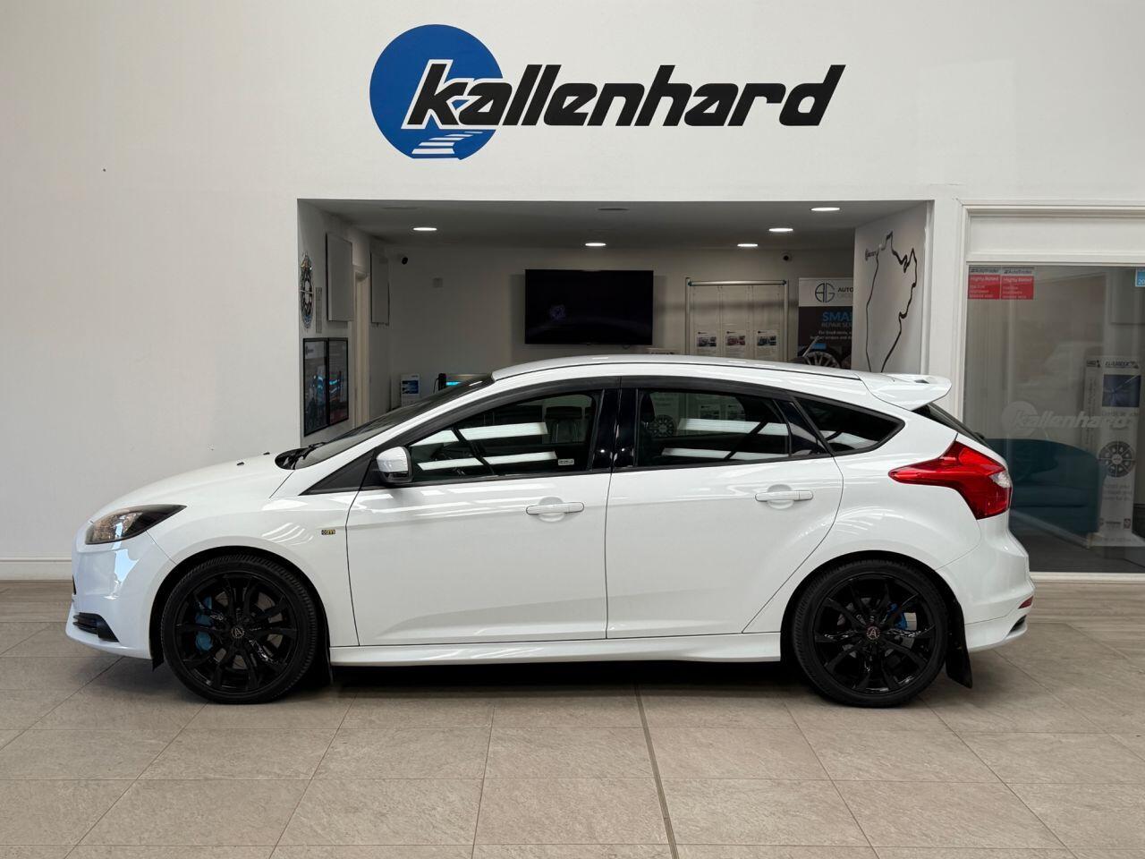 Ford Focus view 47