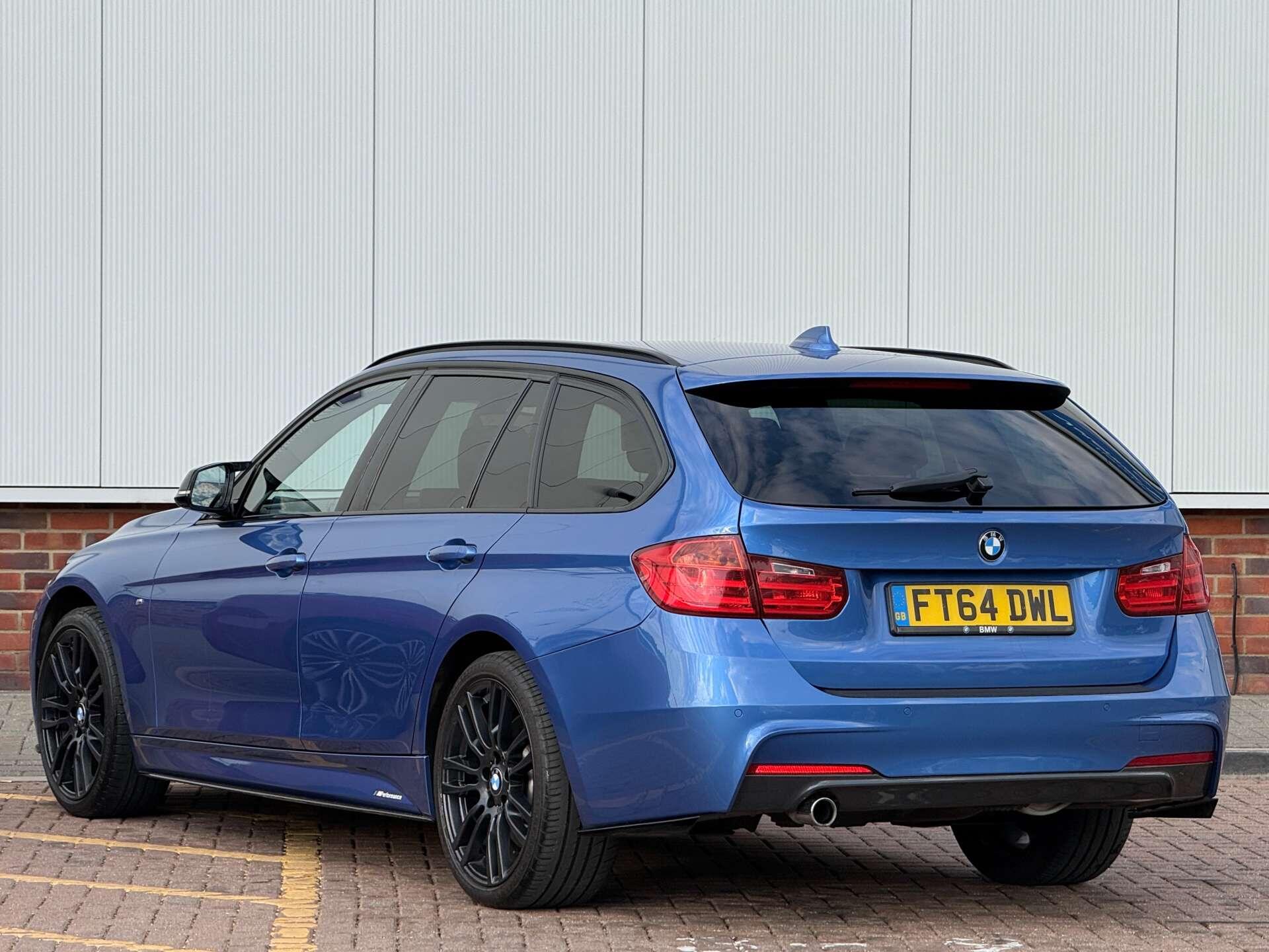 BMW 3 Series view 4
