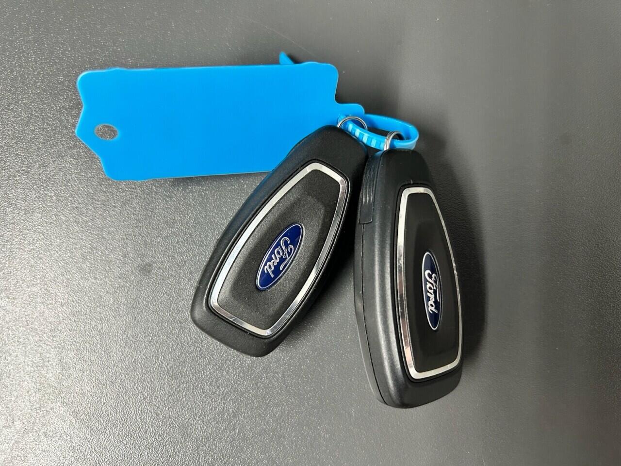 Ford Kuga view 40