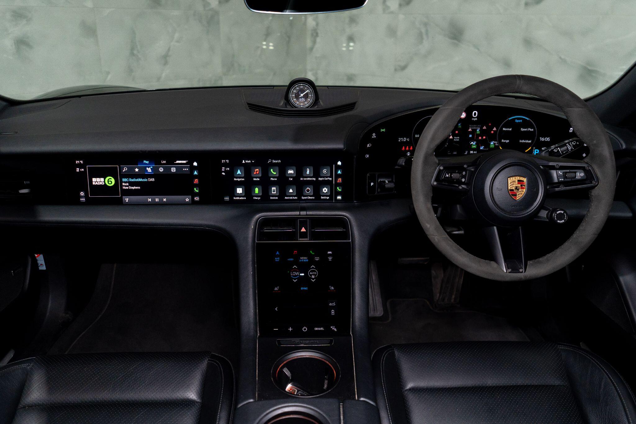 Porsche Taycan view 12