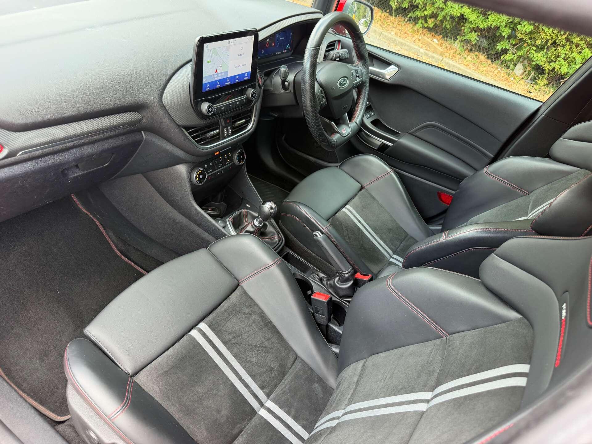Ford Fiesta view 25